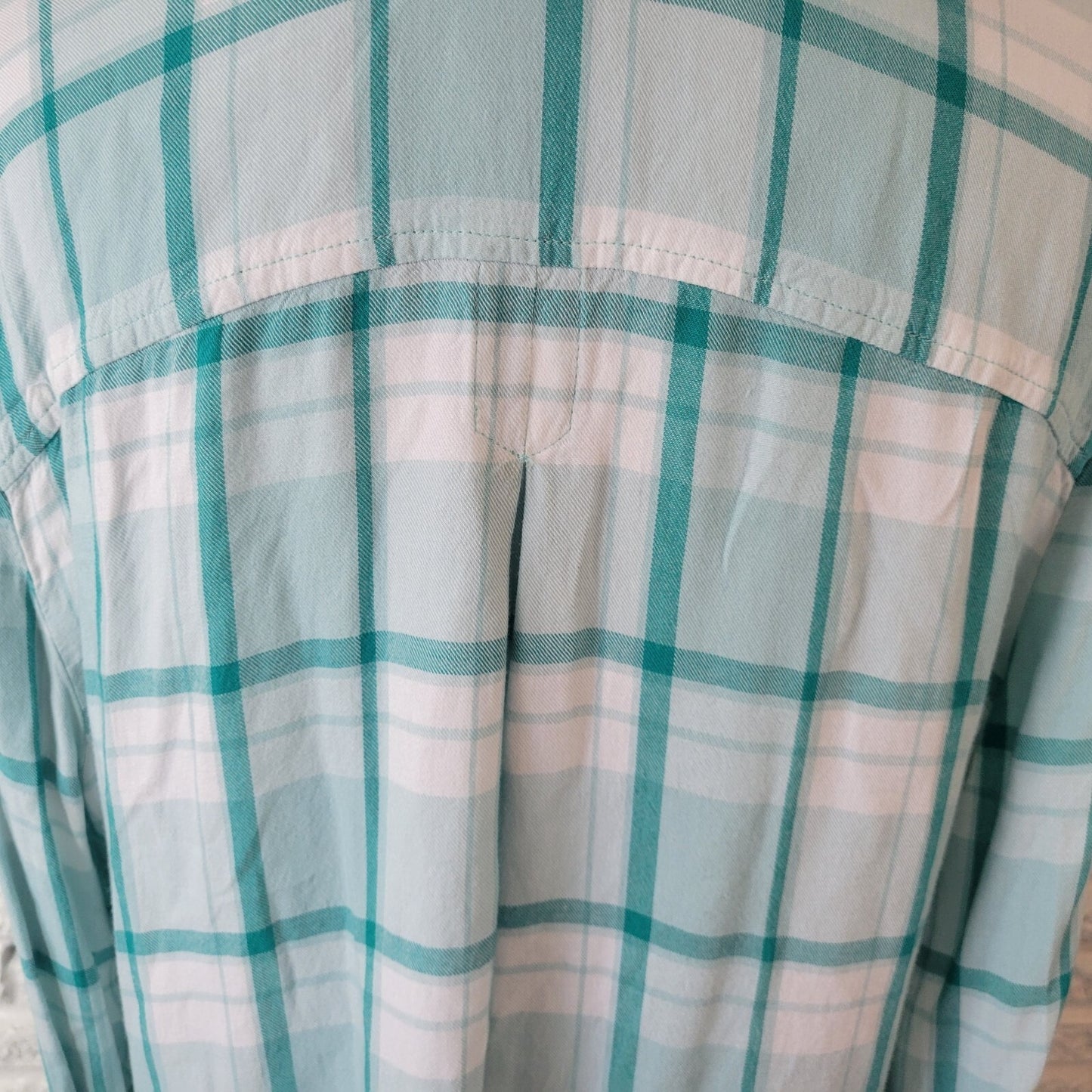 New York Co SOHO Womens Top Extra Large Long Sleeve Green White Plaid Casual