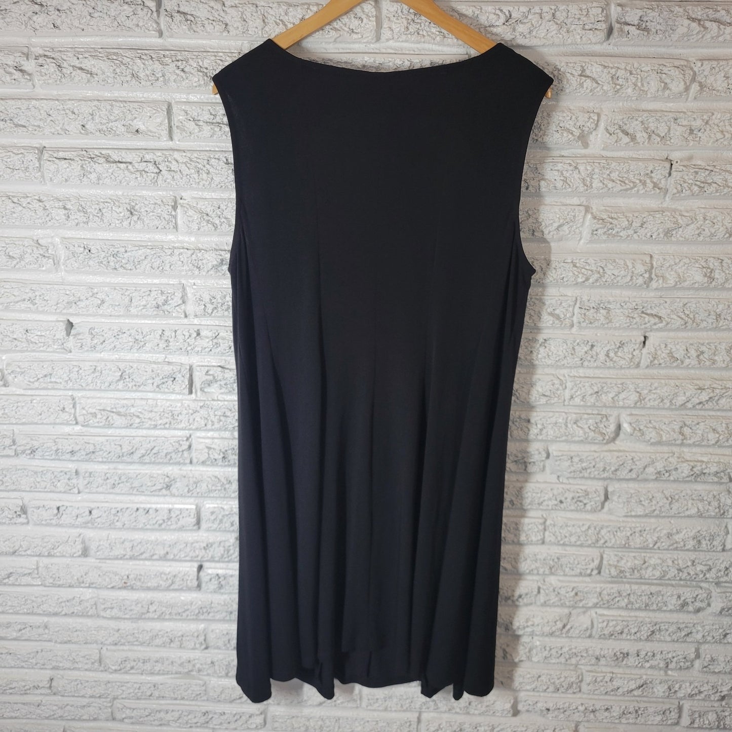 Connected Womens Dress 18W Plus Shift Sleeveless Black Poly Blend Beaded Office