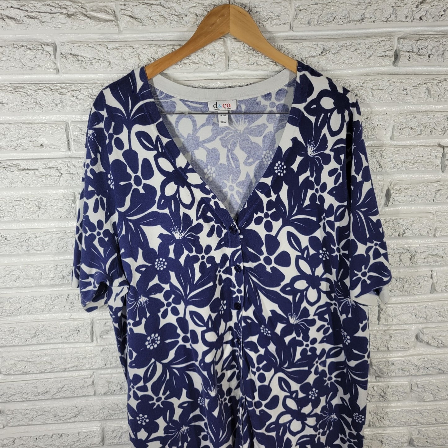 Denim Co Womens Top 3X Plus Short Sleeve Blue White Floral Button Cotton Blend