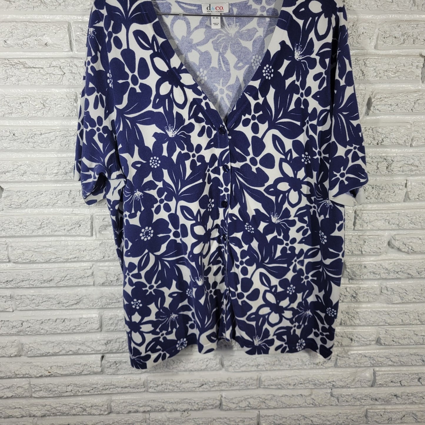 Denim Co Womens Top 3X Plus Short Sleeve Blue White Floral Button Cotton Blend