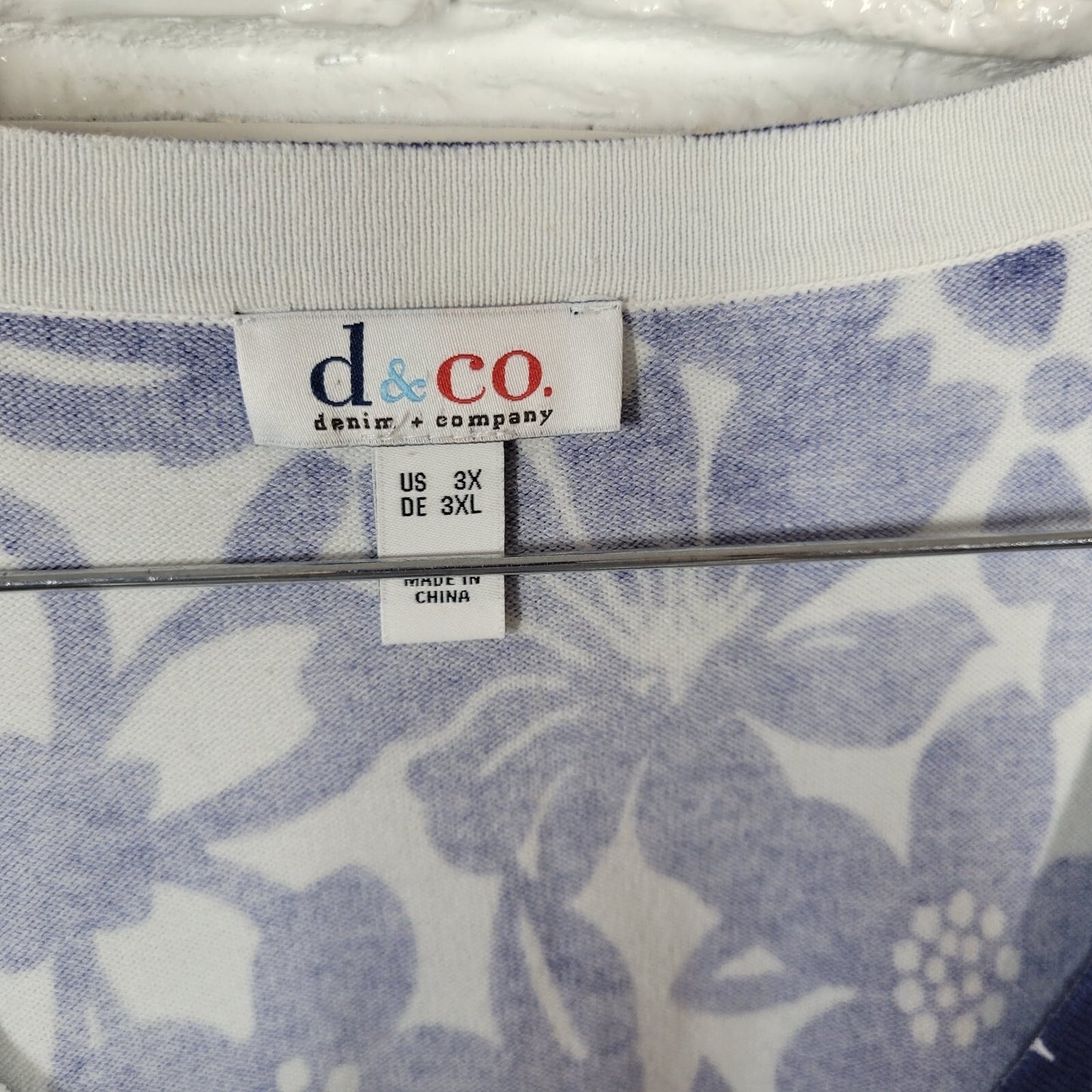Denim Co Womens Top 3X Plus Short Sleeve Blue White Floral Button Cotton Blend