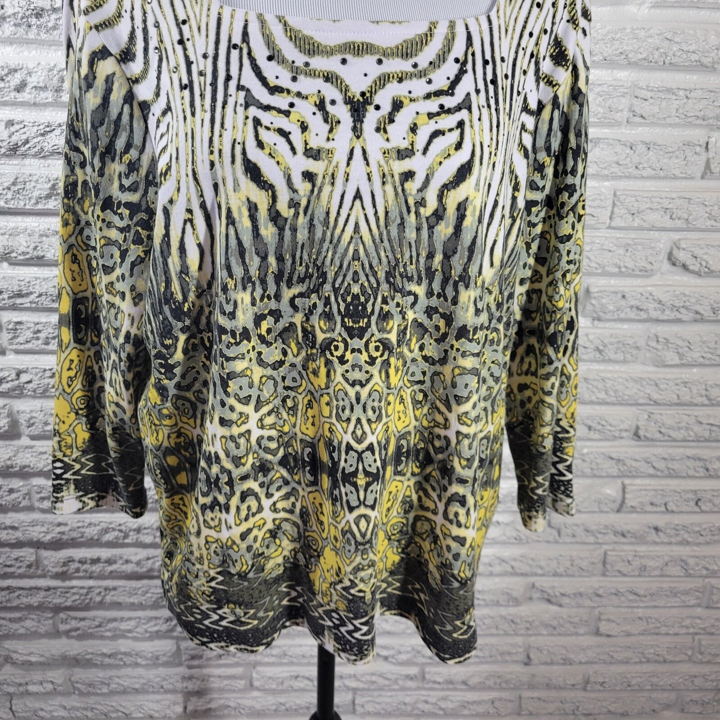 Rebecca Malone Womens Top XL 3/4 Sleeve Rhinestones Yellow Animal Print