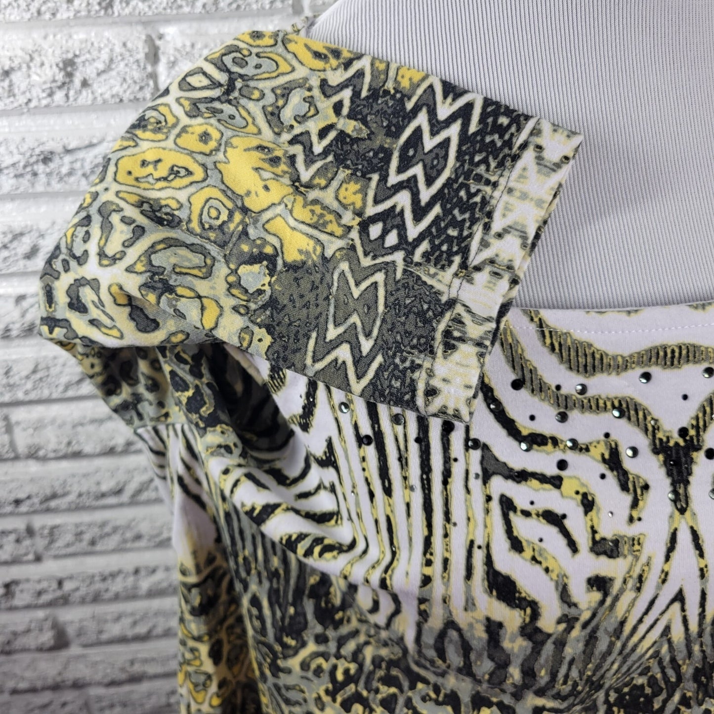 Rebecca Malone Womens Top XL 3/4 Sleeve Rhinestones Yellow Animal Print