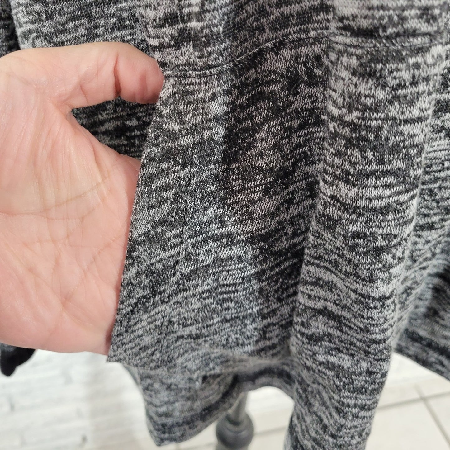 Feathers Womens Top 2X Plus Knit Hoodie Long Sleeve Lightweight Black Heather