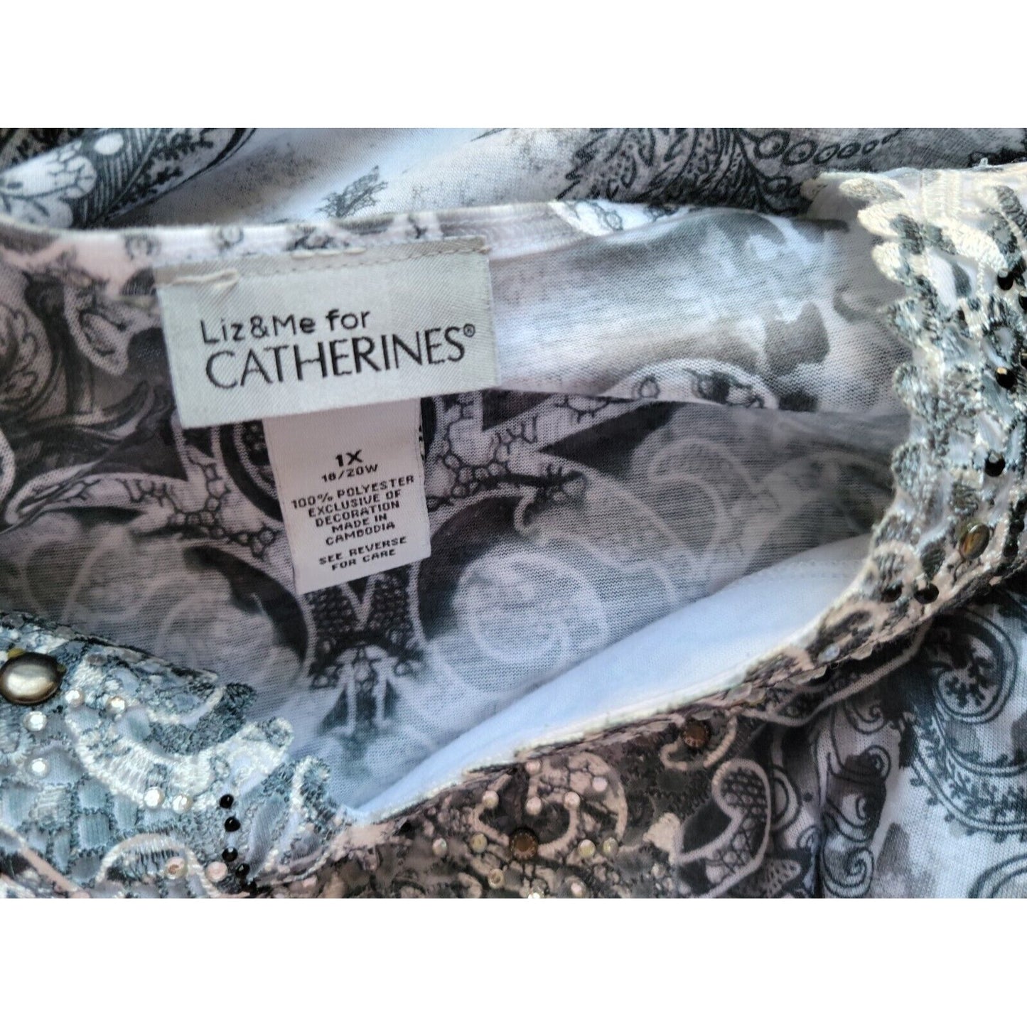Catherines Liz & Me Womens Top 1X Short Sleeve Rhinestones Beaded Gray Paisley
