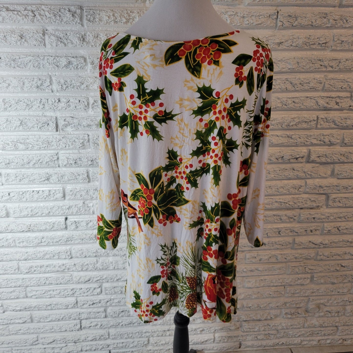 Christmas Life Style Womens Top 1X Tunic 3/4 Sleeve Green Red Berries Rhinestone