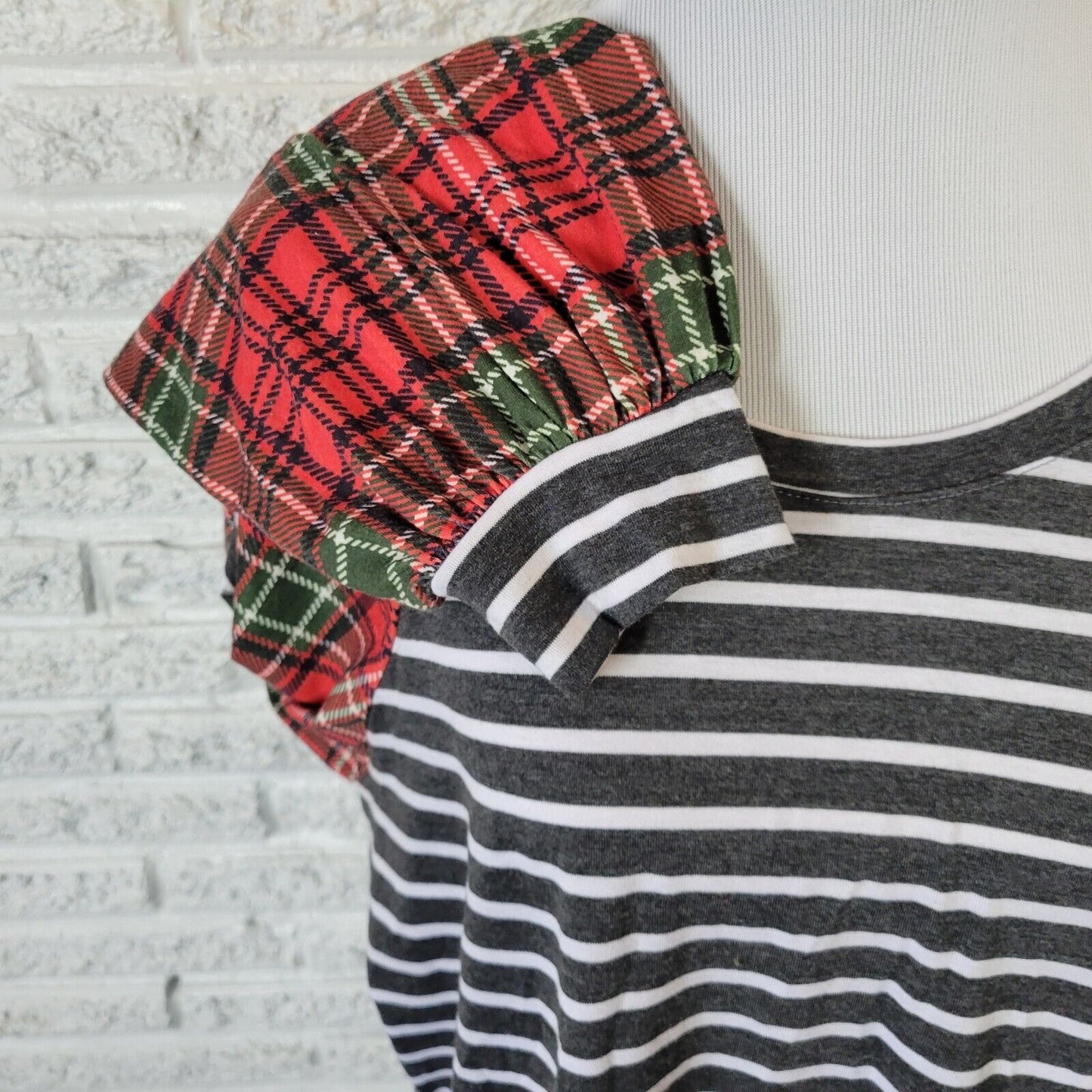 Southern Stitch Women Top XXL Plus Tee Tunic Raglan Sleeve Red Plaid Lightweight