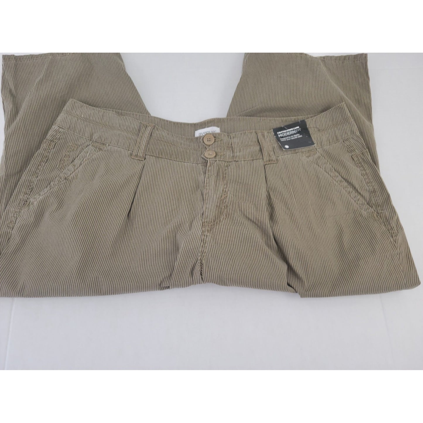 Avenue Womens Pants 18 Plus Capri Modern Fit Flap Pockets Cotton Brown Stripe