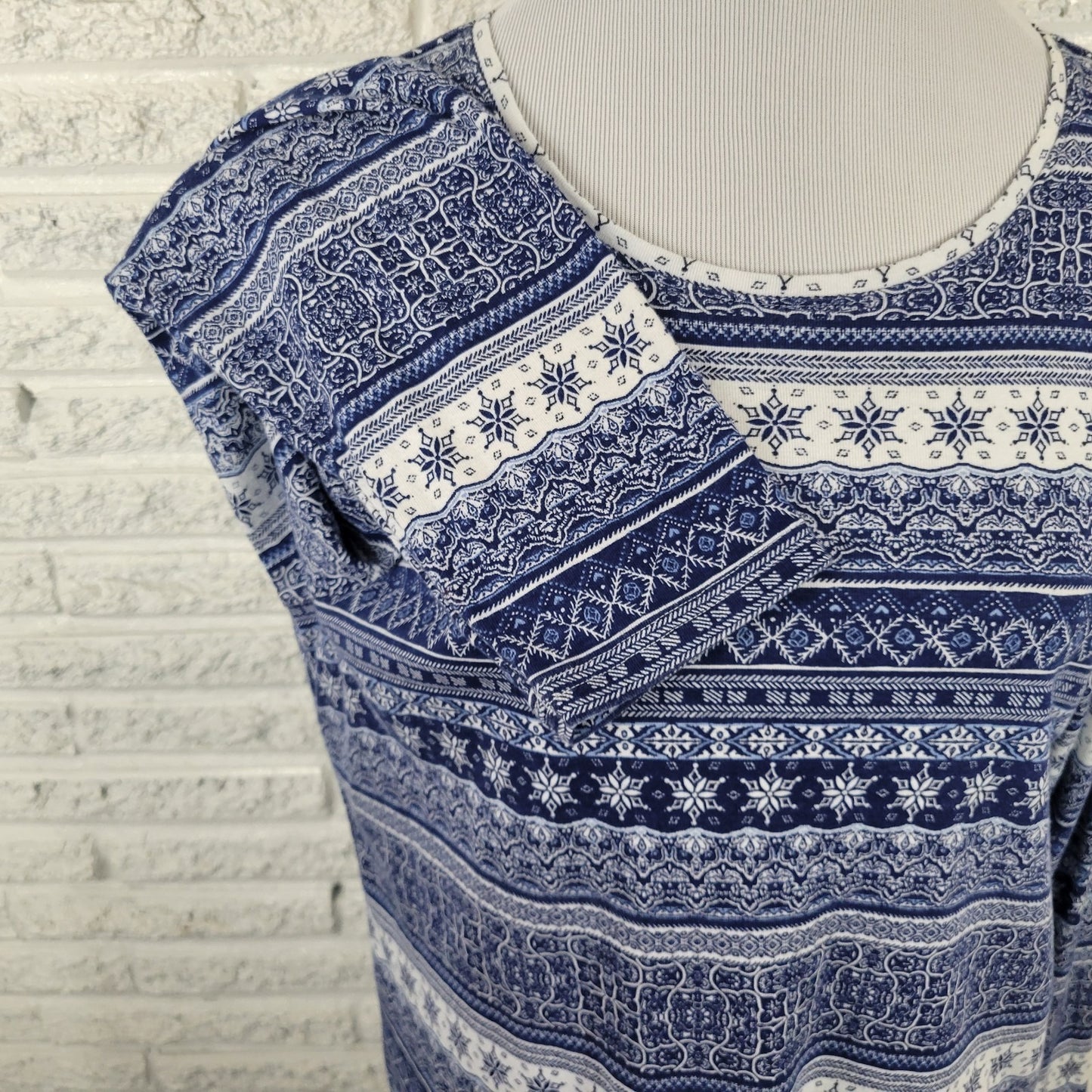 Croft Barrow Womens Top XXL Tee Classic Long Sleeve Blue Geometric Cotton Comfy