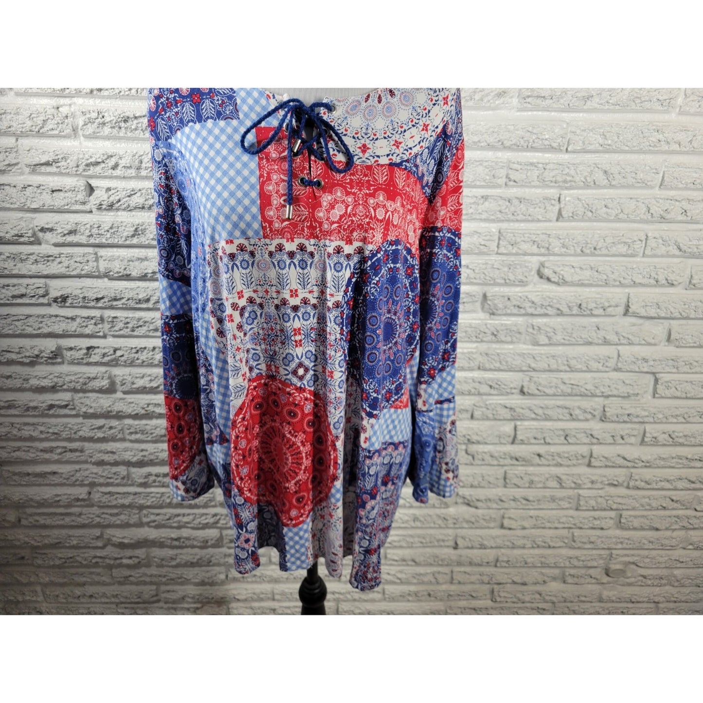 Ruby Rd Womens Top 1X Plus Bell Sleeve Red Blue Bandana Plaid Floral Lace Up
