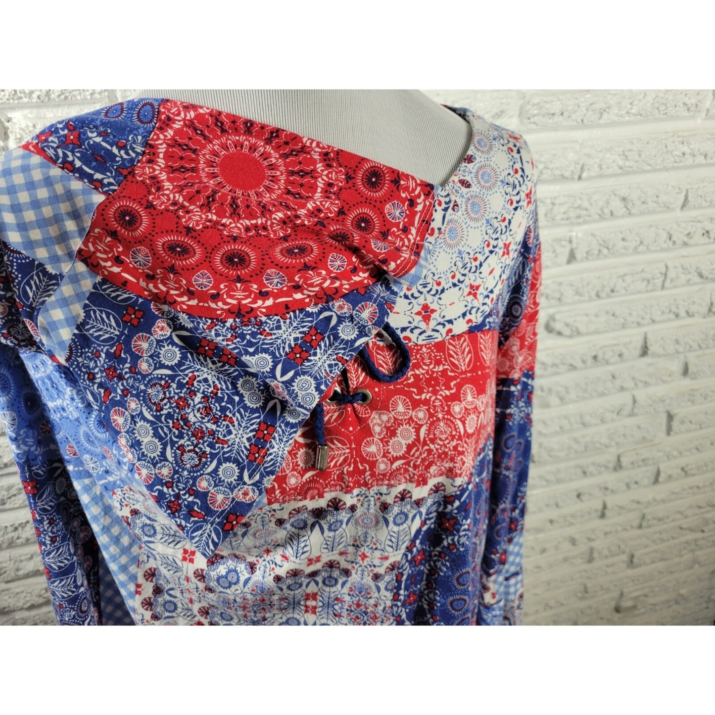 Ruby Rd Womens Top 1X Plus Bell Sleeve Red Blue Bandana Plaid Floral Lace Up