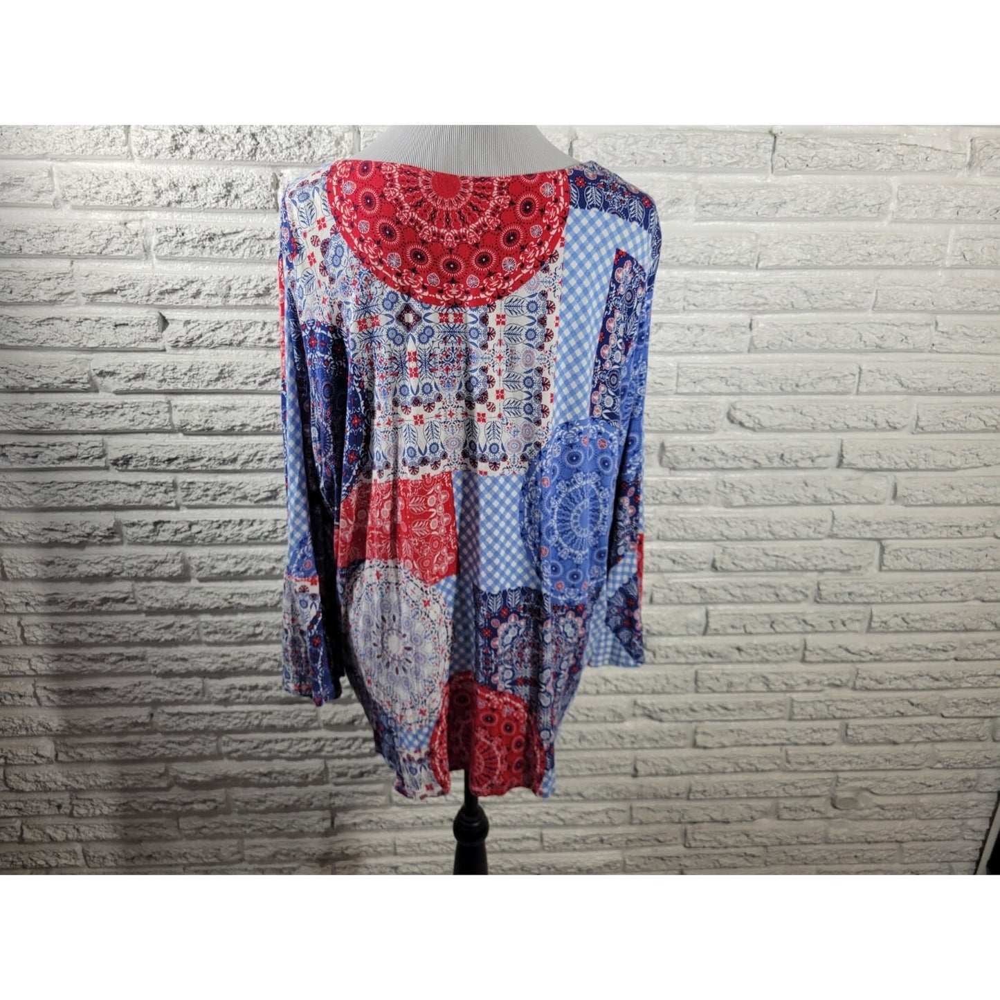 Ruby Rd Womens Top 1X Plus Bell Sleeve Red Blue Bandana Plaid Floral Lace Up