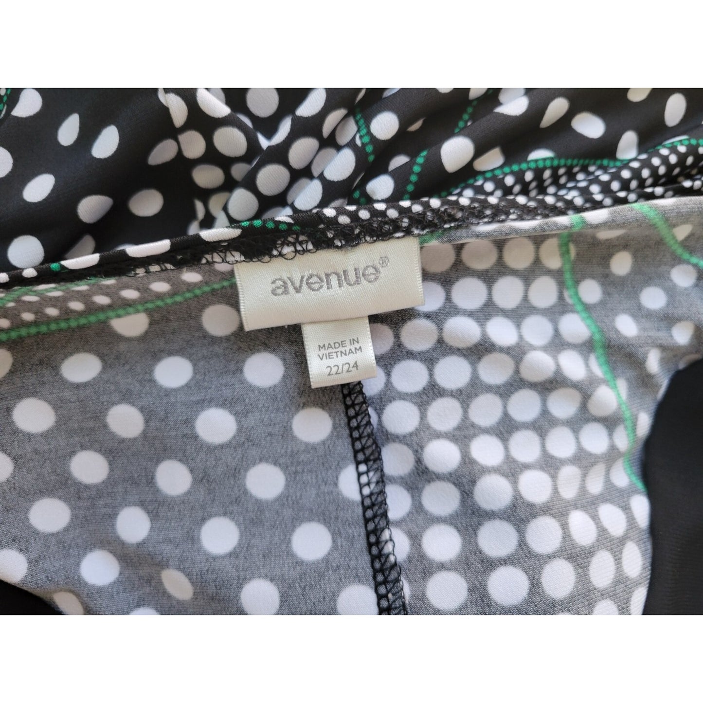 Avenue Womens Top 22 24 Plus Short Sleeve Black Geometric Poly Blend Office