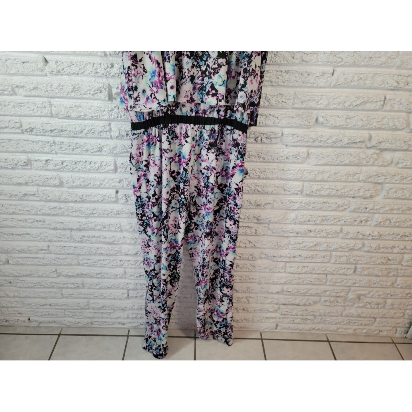 Marilyn Monroe Womens Jumpsuit Extra Large XL Spaghetti Strap Purple Floral