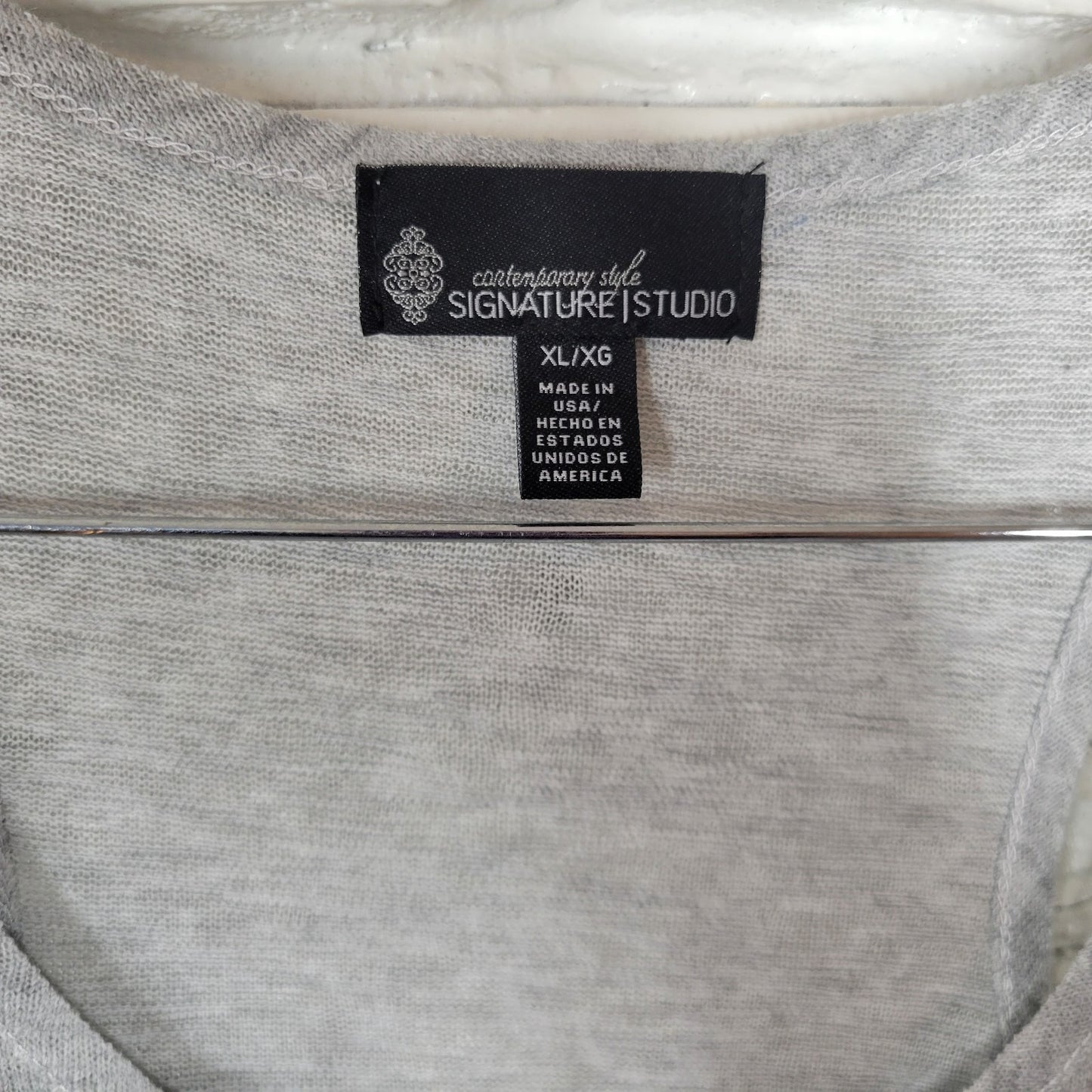 Signature Studio Womens Top XL Tank Racerback Gray Tribal Geometric Lightweight