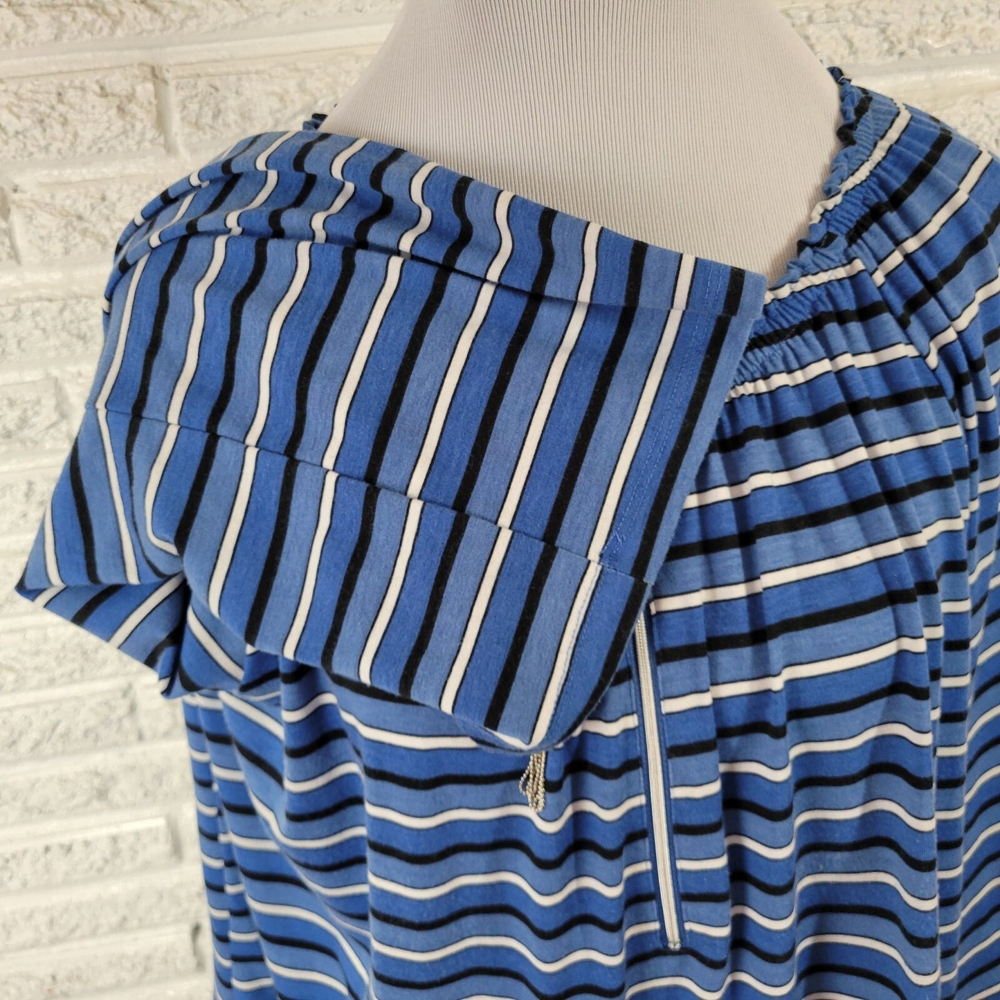 Valerie Stevens Women Top XL 3/4 Sleeve Quarter Zip Blue White Stripe Poly Blend