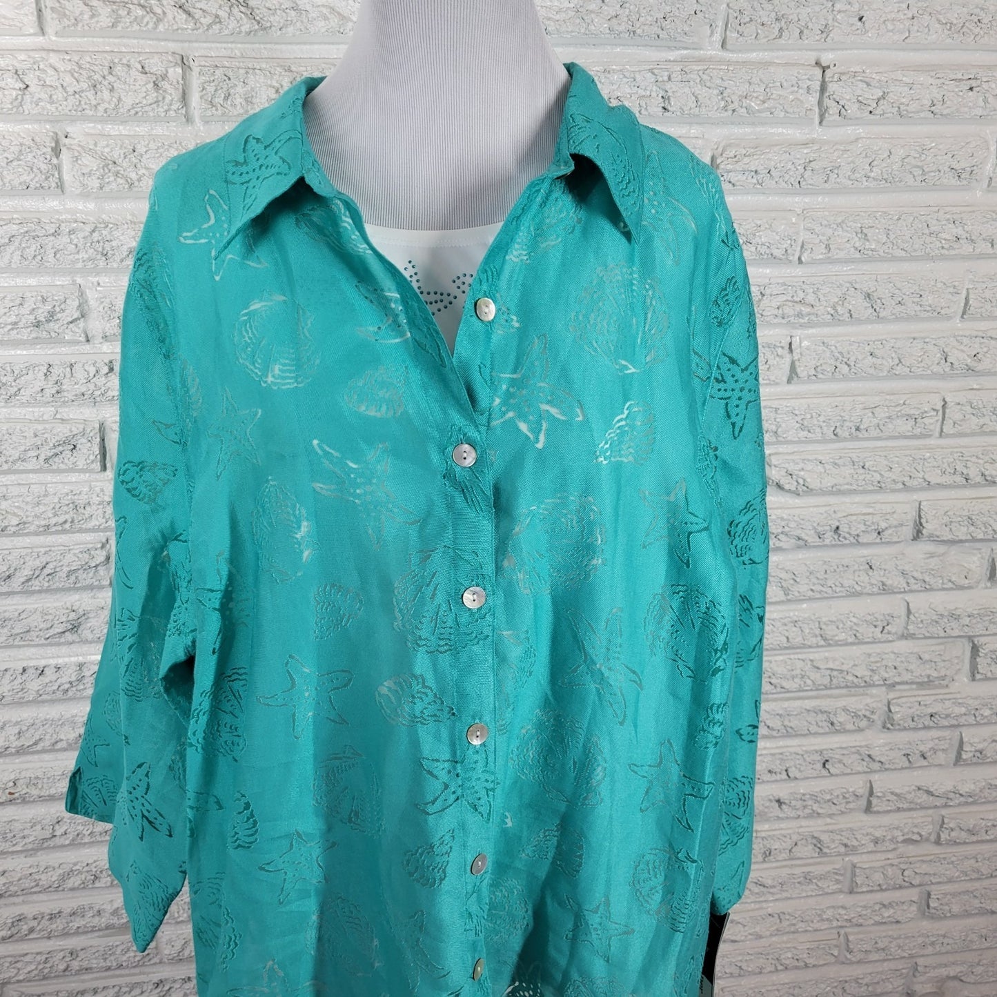 Alfred Dunner Womens Top 2X Plus 3/4 Sleeve with Tank Eyelet Lightweight Studded