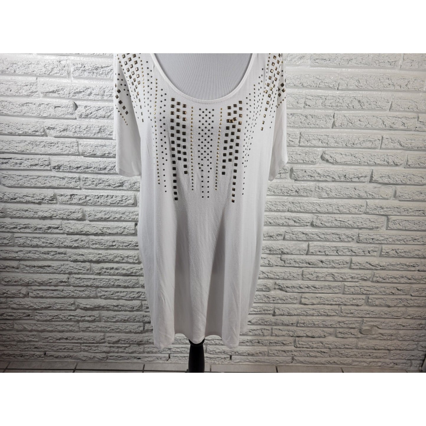 Faded Glory Womens Top 2X 18W 20W Plus Tunic Cap Sleeve White Studded Stretchy