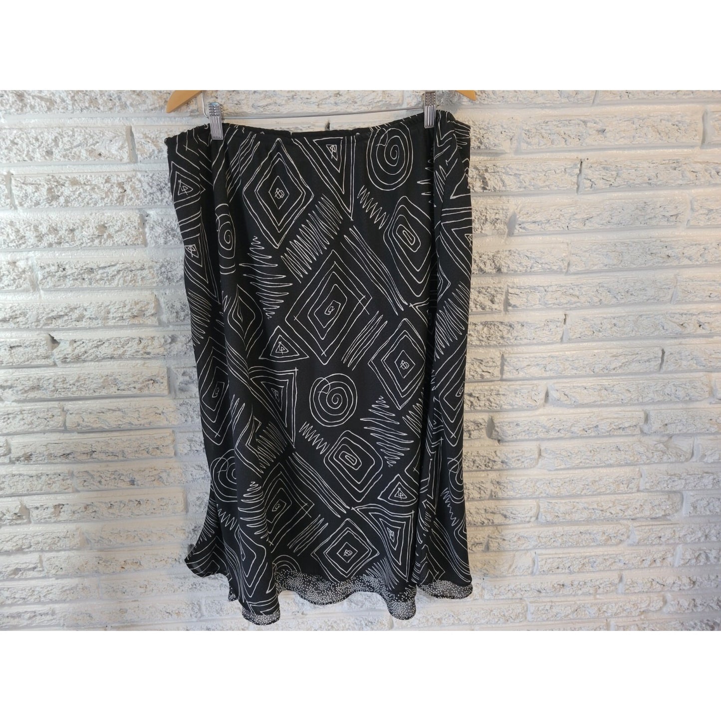 Karis Korner Black Geometric Flare Midi Skirt Plus Size 22 Office Business