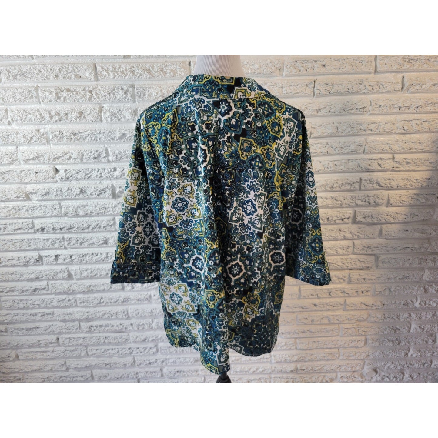 Catherine's Women's 1XWP Plus Size Top Blouse Blue Medallion Collared Button-Up