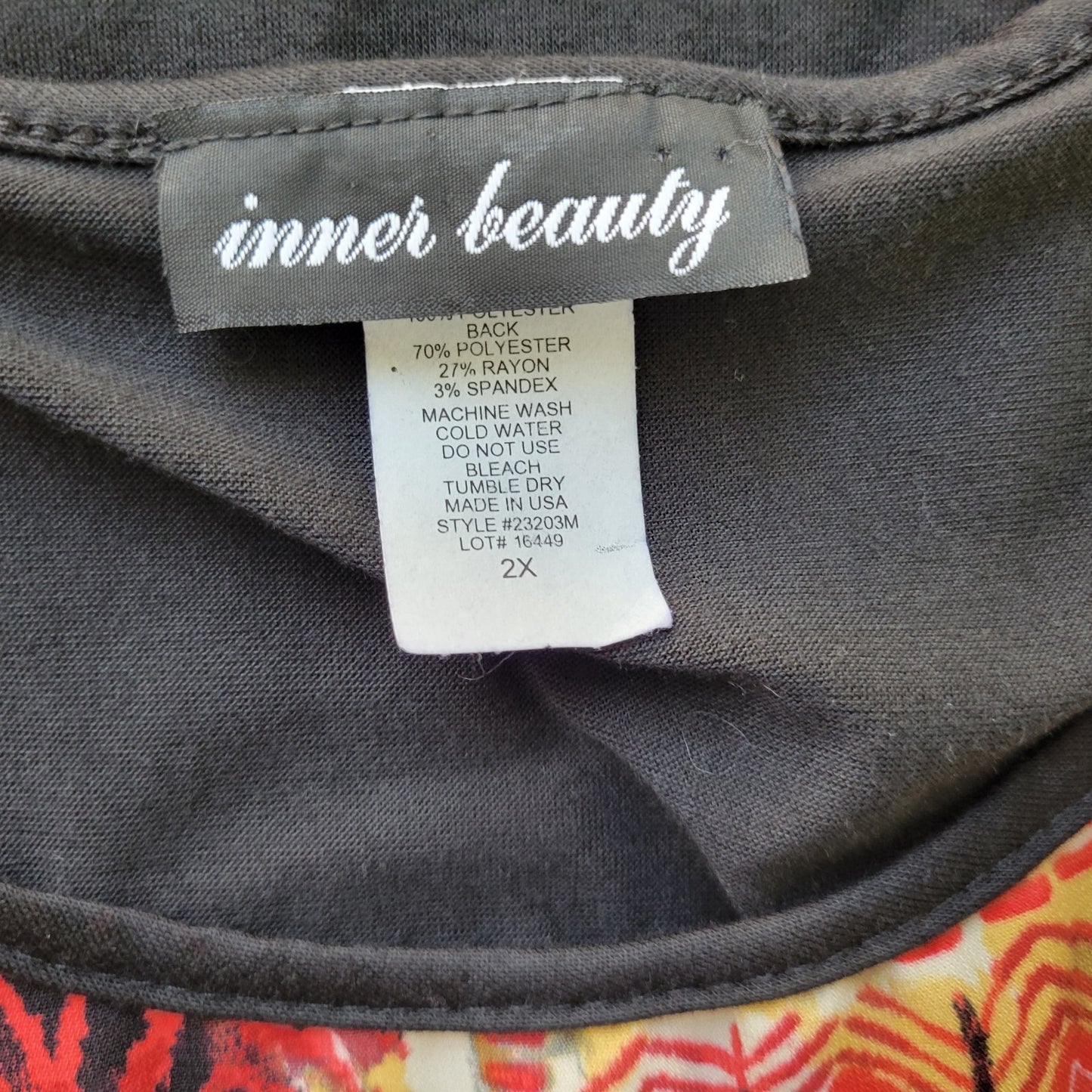 Inner Beauty Women Top 2X Plus Tee Short Sleeve Red Black Watercolor Lightweight