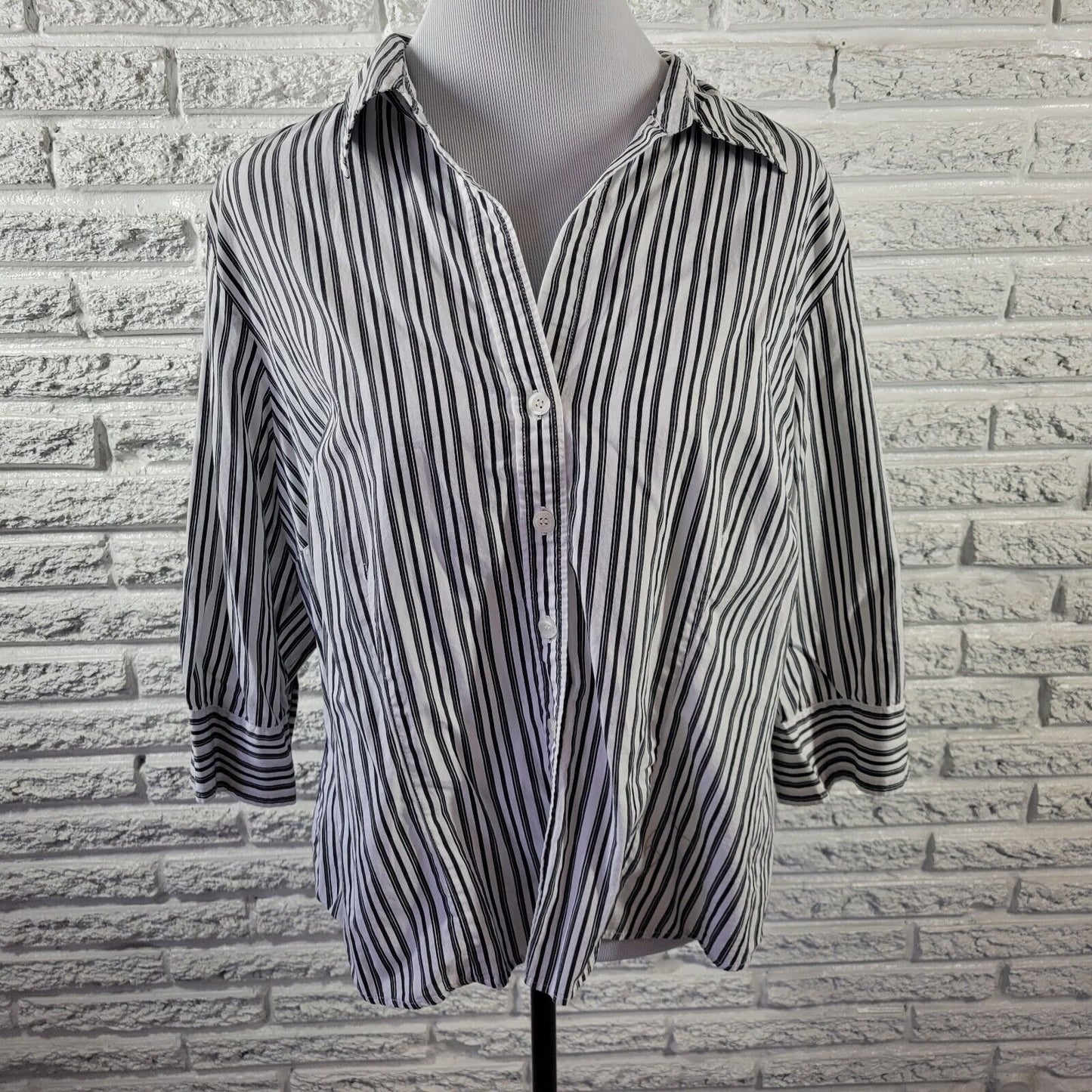 Style Co Womens Top 18W 3/4 Sleeve Black Stripe Cotton Lightweight Collar Button