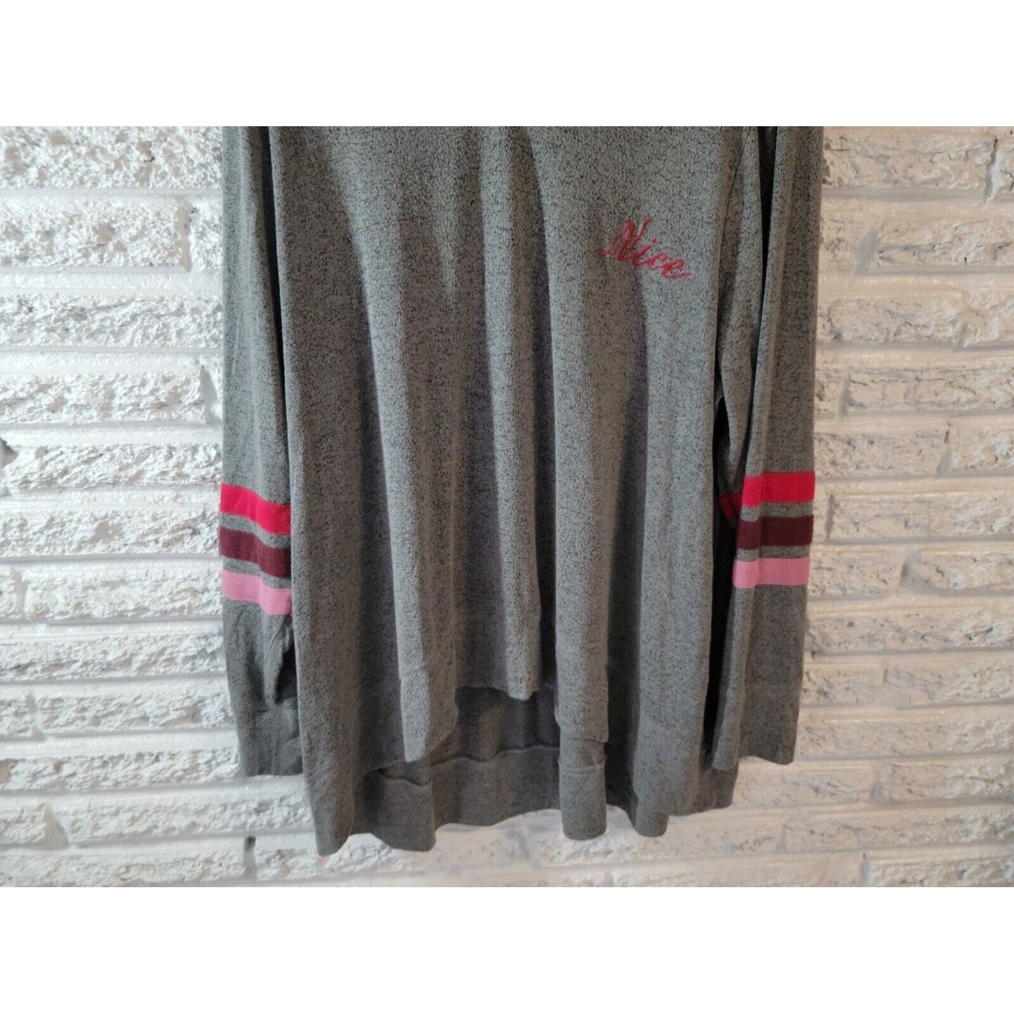 Christmas Cacique Womens Pajamas 18 20 Top Long Sleeve Sequins Naughty Nice Gray