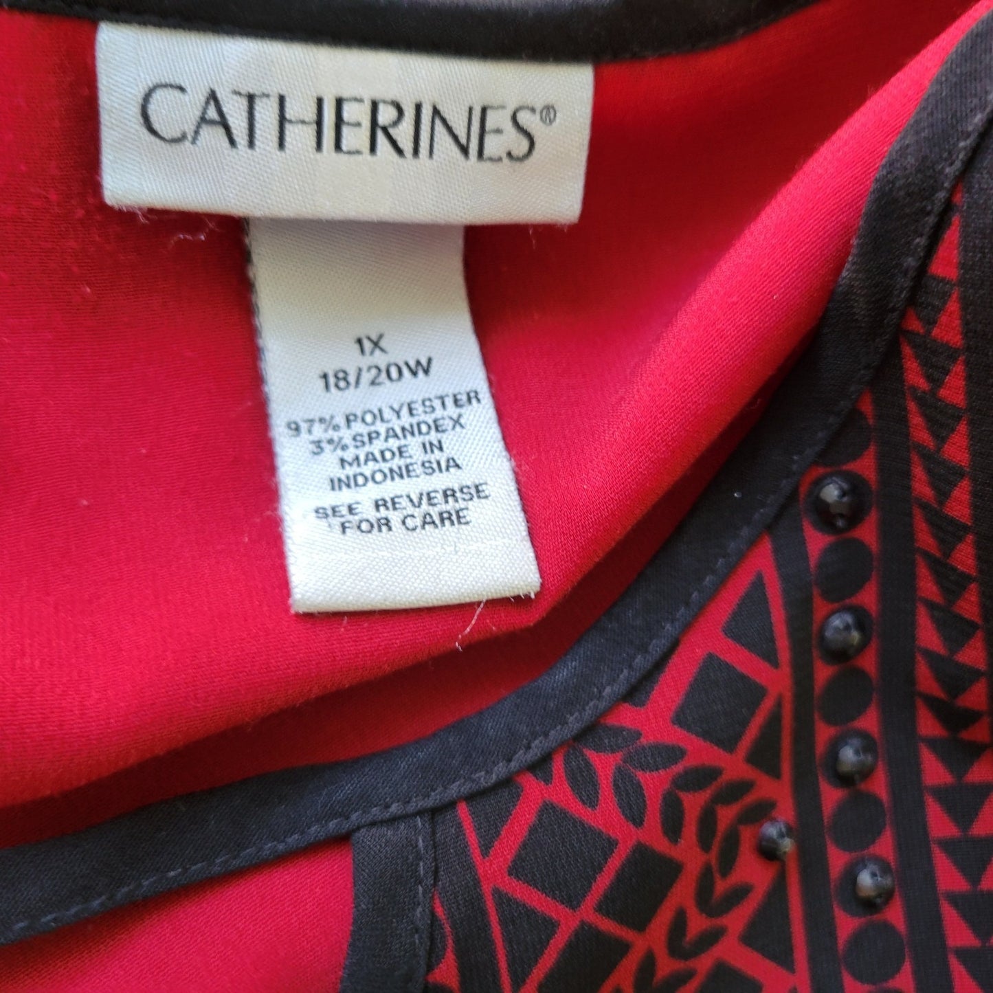 Catherines Womens Top 1X Plus Tunic Red Geometric Keyhole Beaded Poly Blend