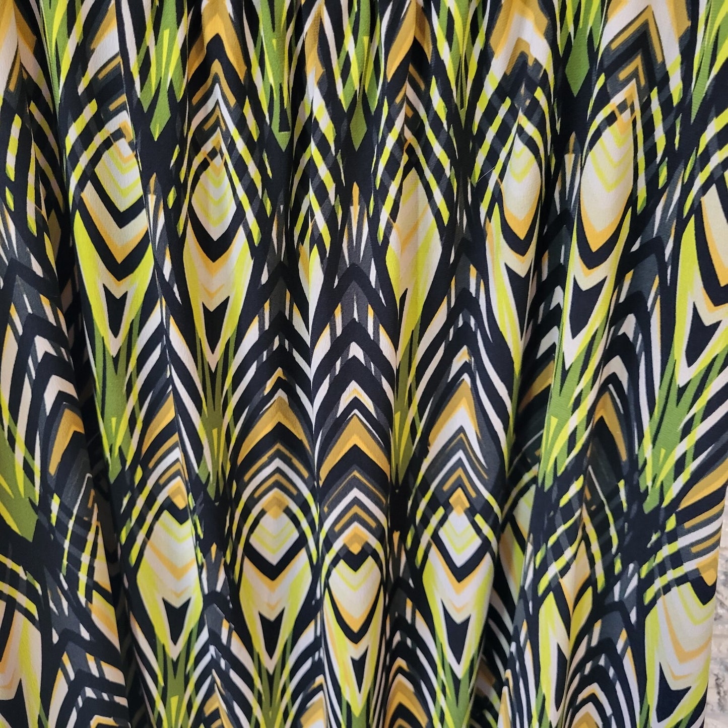 Cato Plus Size Top Blouse 26W 28W Green Geometric Square Neck Stretchy Polyester