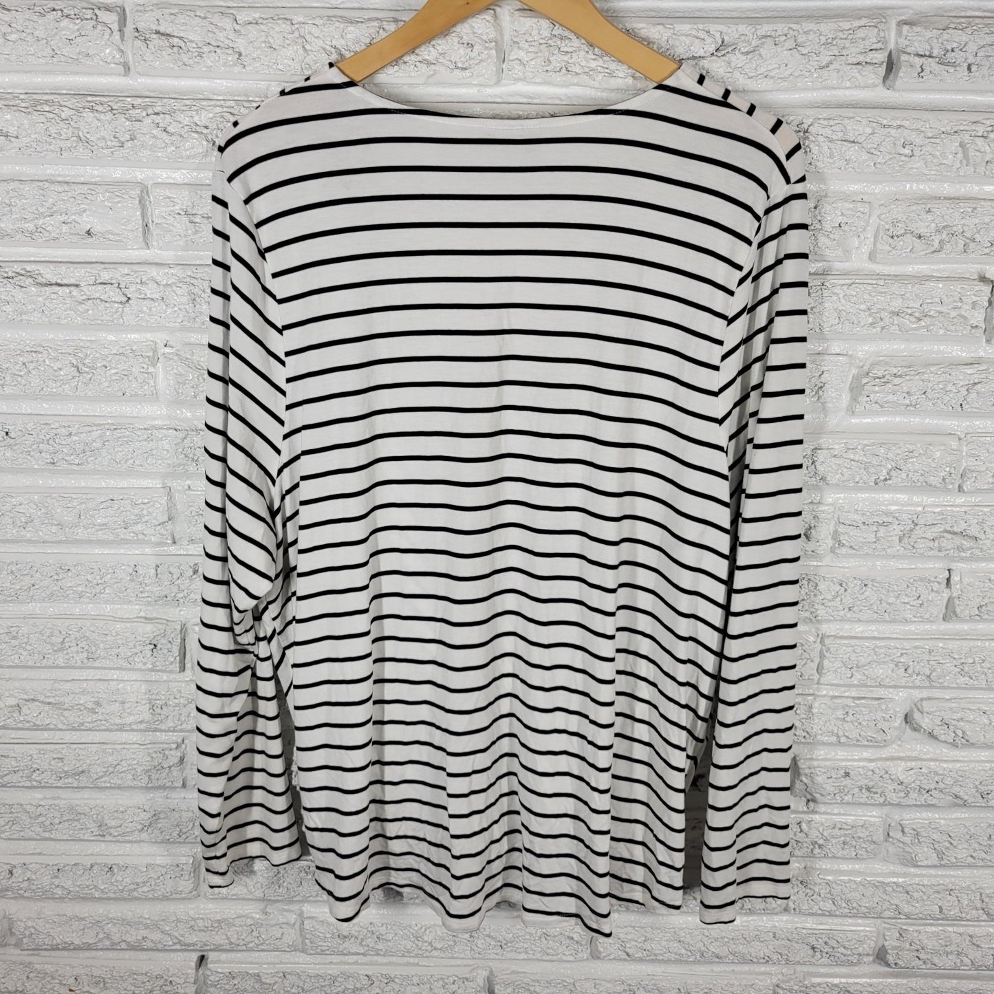 Ava Viv Womens Top 2X Plus Draped Front Black Stripe Snap Comfy Casual