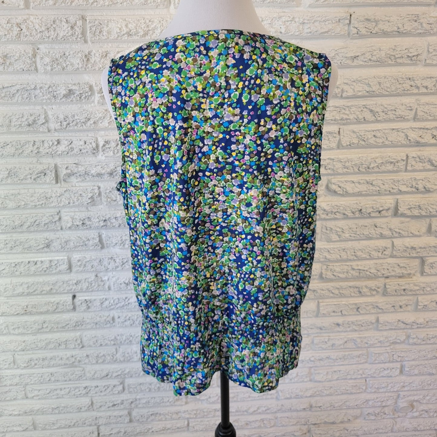 Izod Womens Top Extra Large XL Blue Floral Crochet Shoulder Casual Lightweight