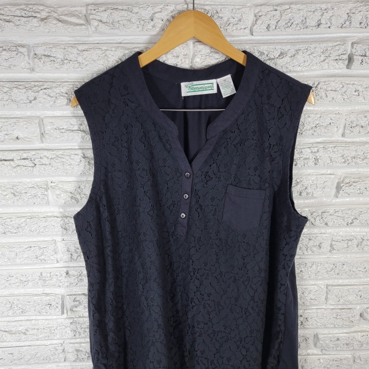 Shenanigans Women Top 1X Plus Sleeveless Black Lace Quarter Button Pocket Casual
