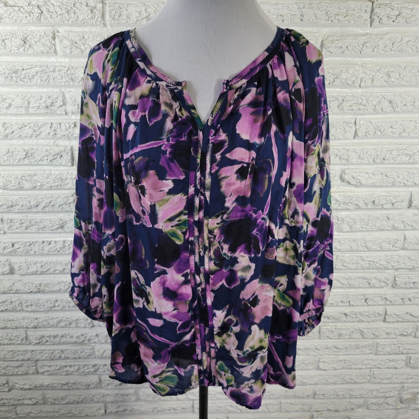 ST. JOHN’S BAY Women's Plus Size 1X Floral Tunic Blouse Blue Purple V-Neck Sheer