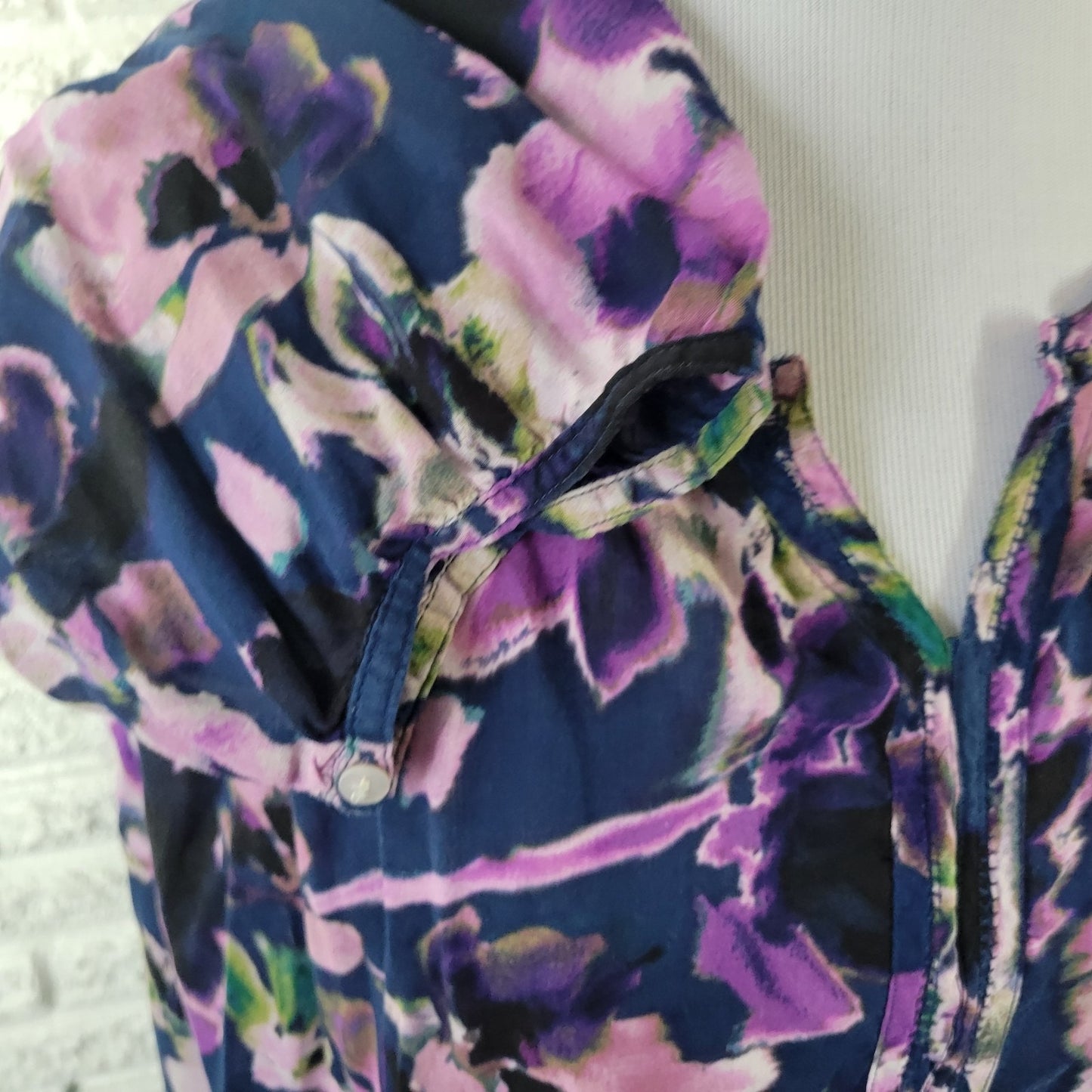 ST. JOHN’S BAY Women's Plus Size 1X Floral Tunic Blouse Blue Purple V-Neck Sheer