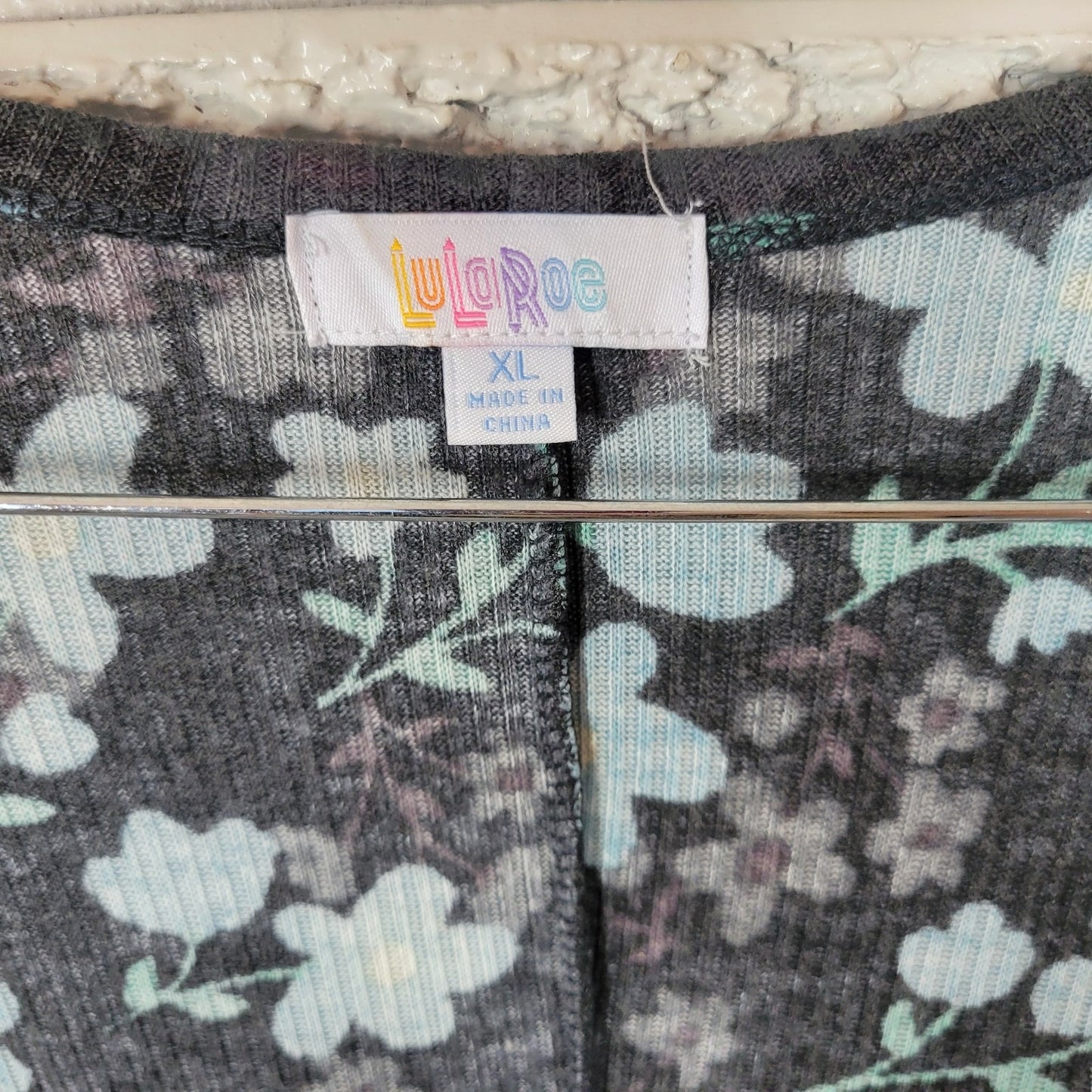 Lularoe Womens Top Extra Large XL Cardigan Open Blue Floral Pockets Poly Blend