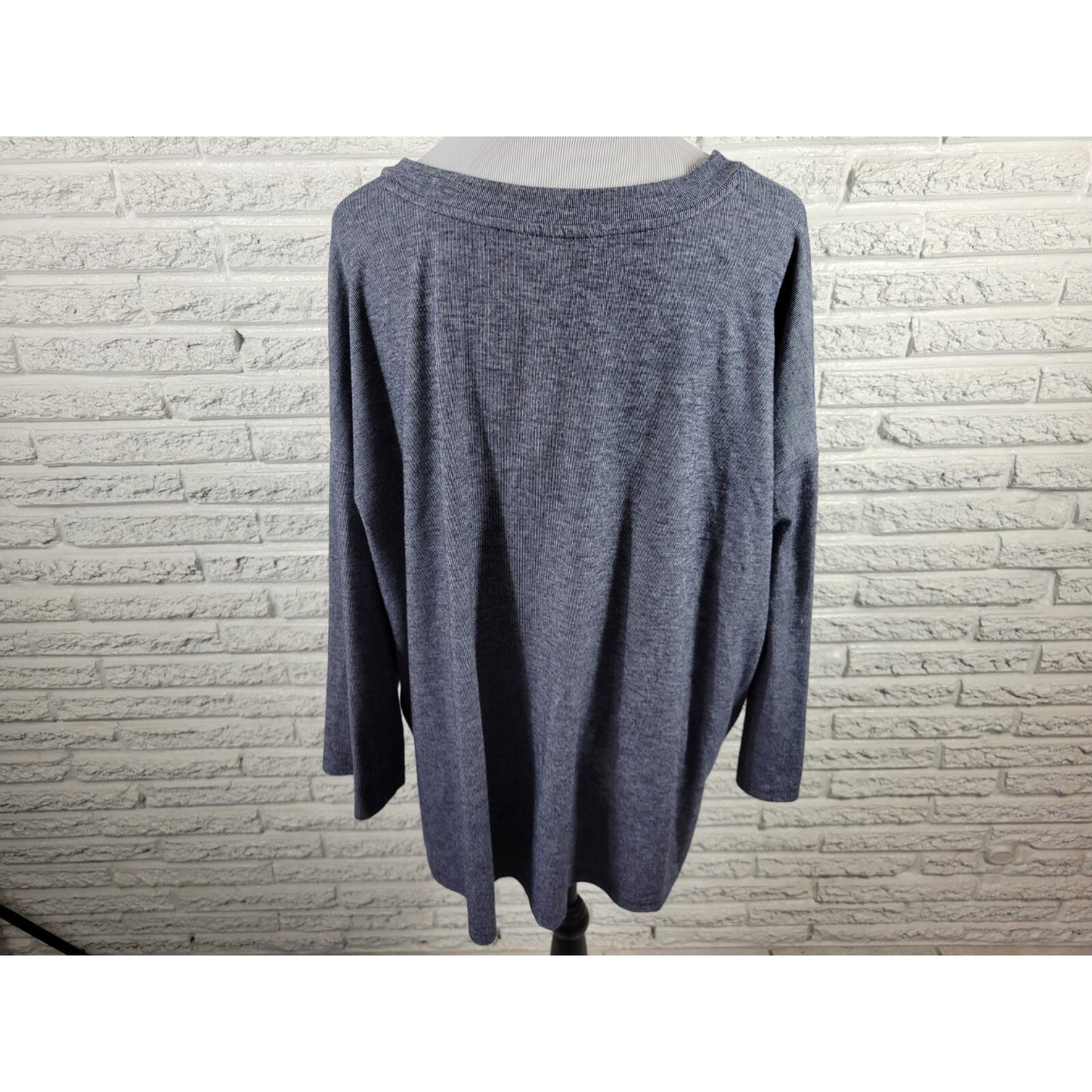 Liz Claiborne Women Top 2X Plus Tunic Knit 3/4 Sleeves Poly Blend Blue Pinstripe