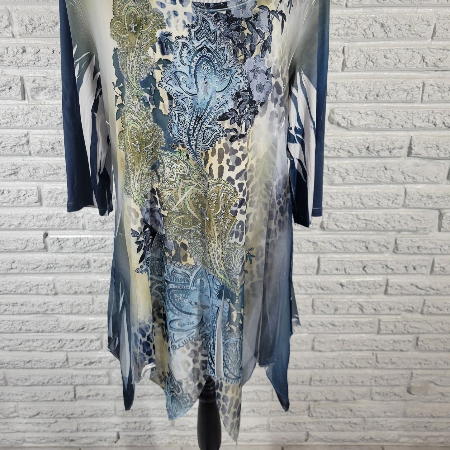 Patchington Womens Top XL 3/4 Sleeve Blue Paisley Laser Cut Hanky Hem Chiffon