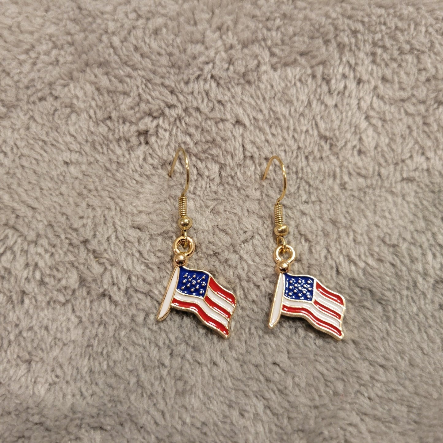 Fourth of July Patriotic Womens Earrings One Pair USA Flag Pole Hanging Dangle