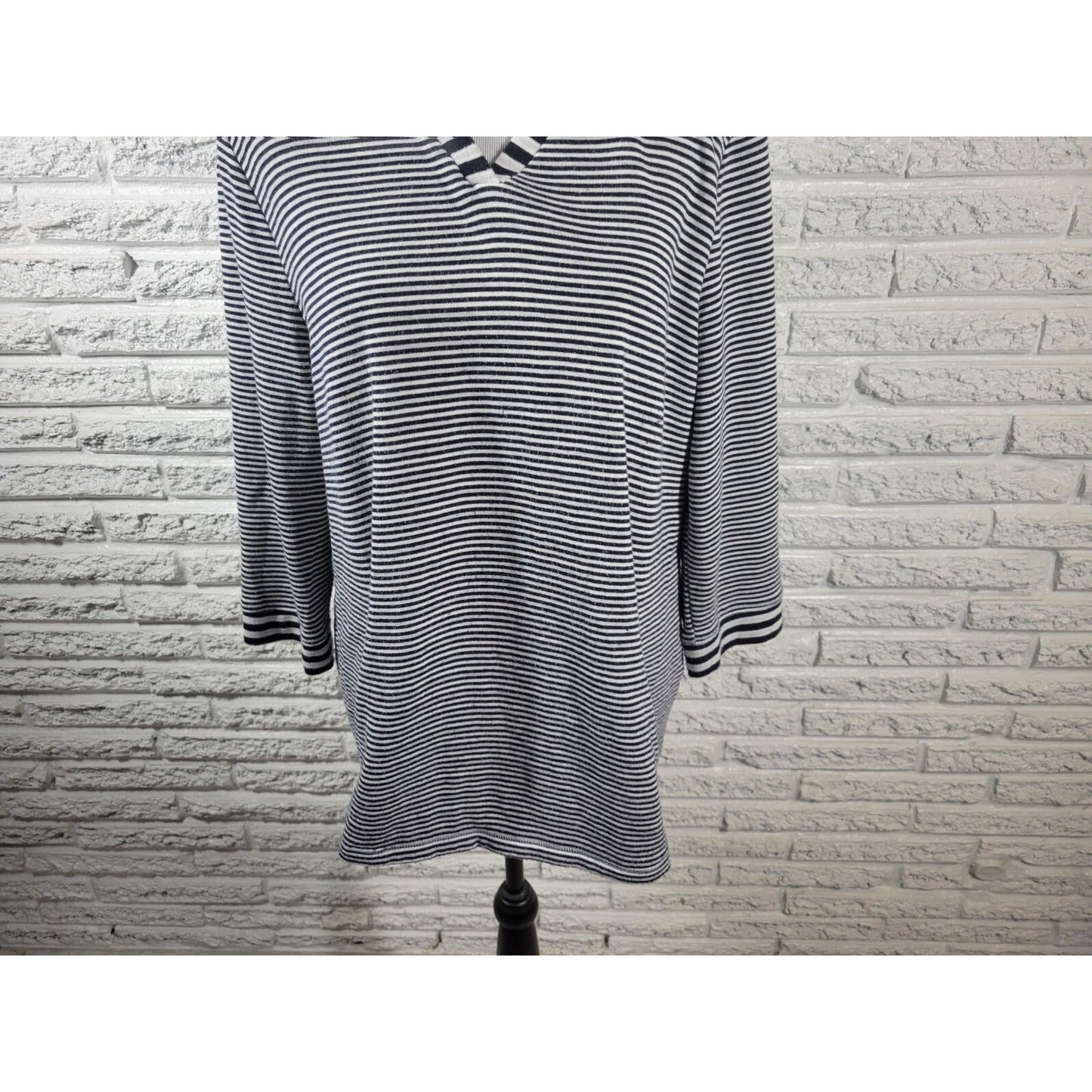 Chicos Weekends Womens Top XL Plus Knit 3/4 Sleeve Pockets Casual Black Stripe