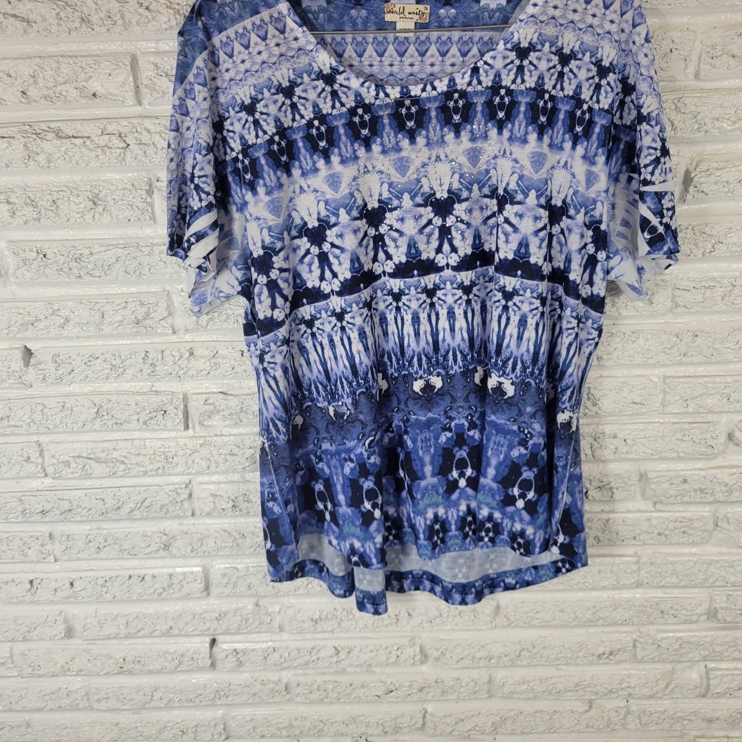 World Unity Womens Top 3X Plus Tee Blue Abstract Tie Dye Polyester Studded Comfy