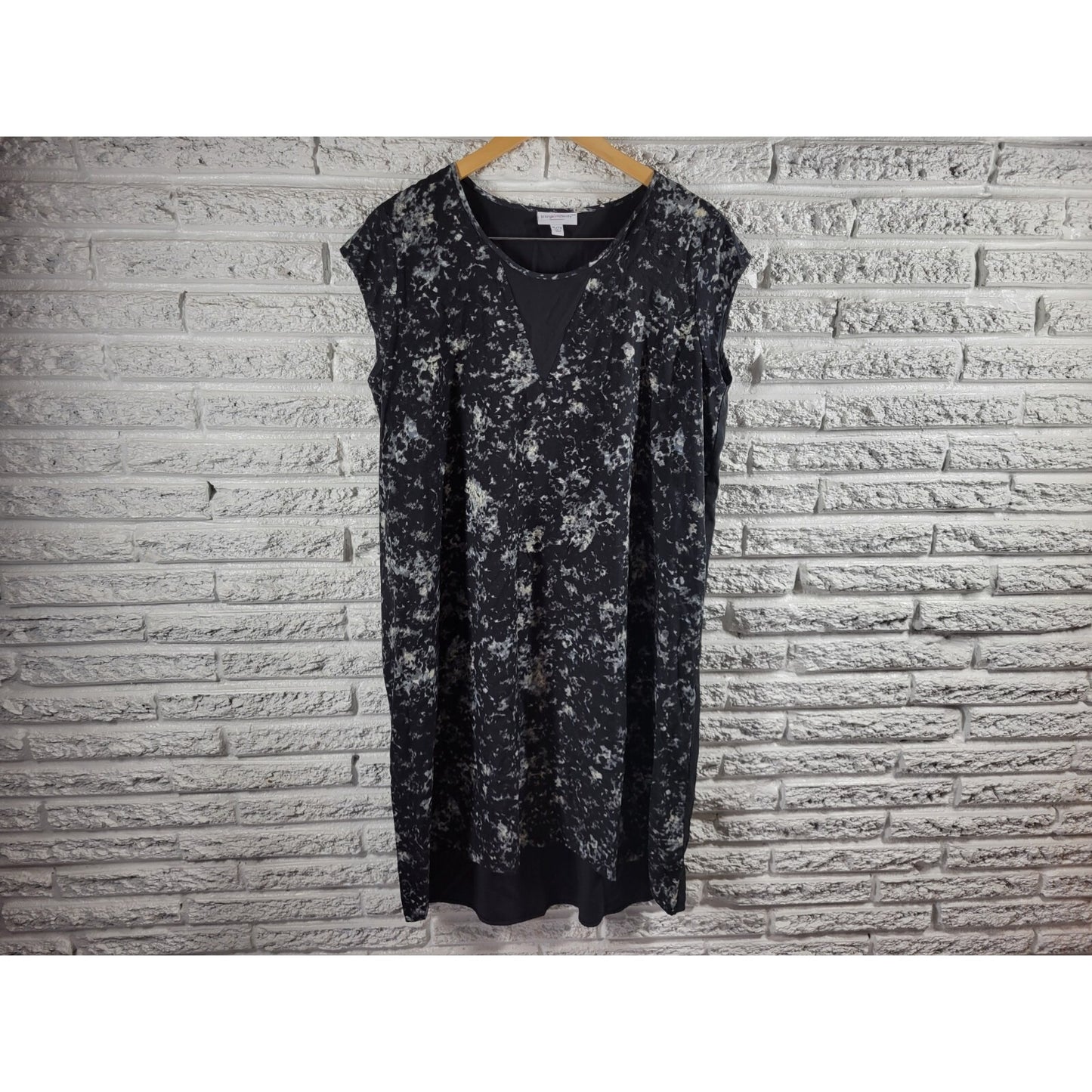 Liz Lange Maternity Womens Dress XL Shift Sleeveless Asymmetric Black Tie Dye