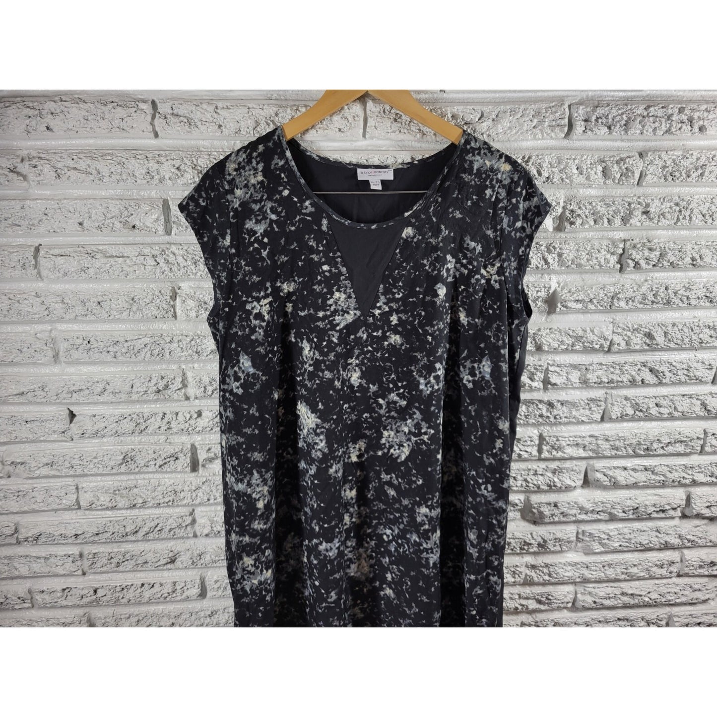 Liz Lange Maternity Womens Dress XL Shift Sleeveless Asymmetric Black Tie Dye