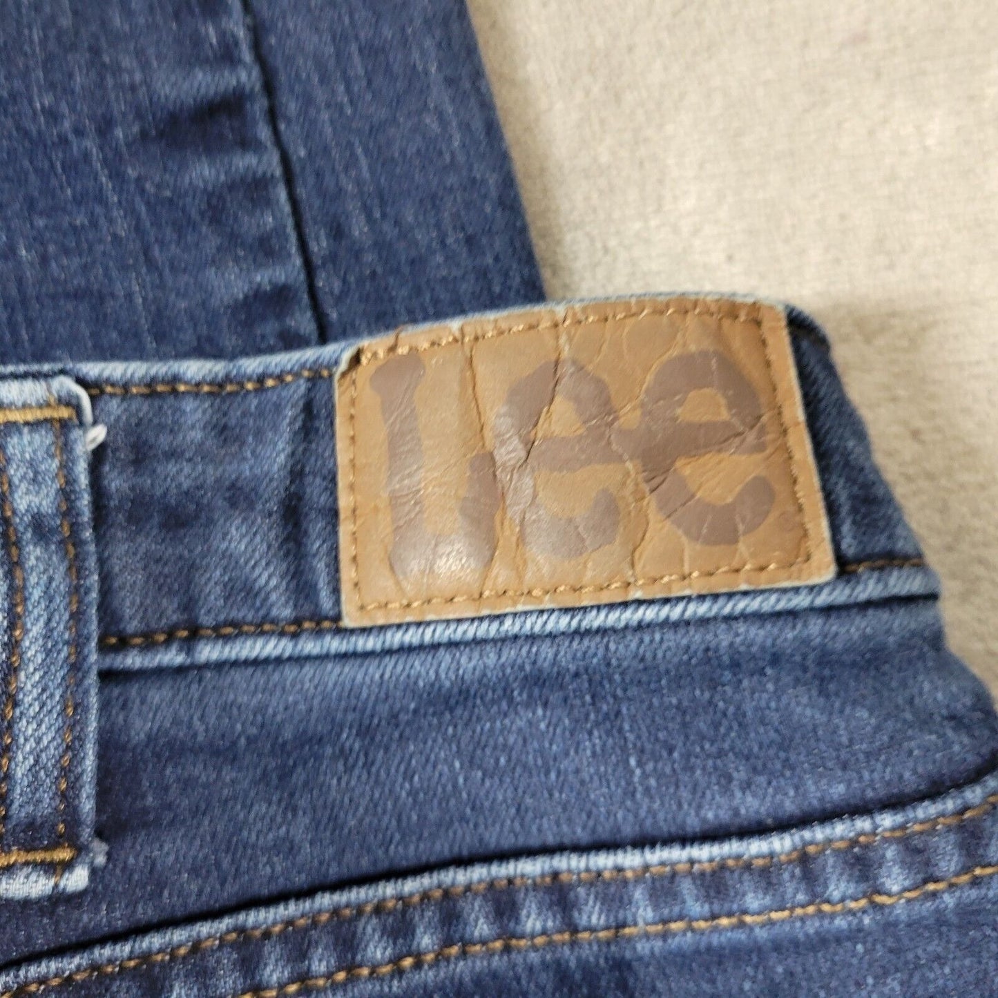 Lee Womens Jeans 22 Plus Straight Leg Dark Blue Denim Wash Zip Fly Stretch Comfy