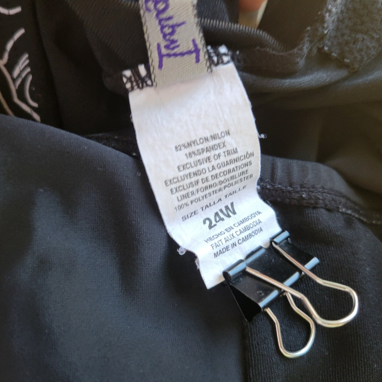 Indigo Bay Womens Swimsuit 24W One Piece Skirted Lined Wide Strap Black Floral