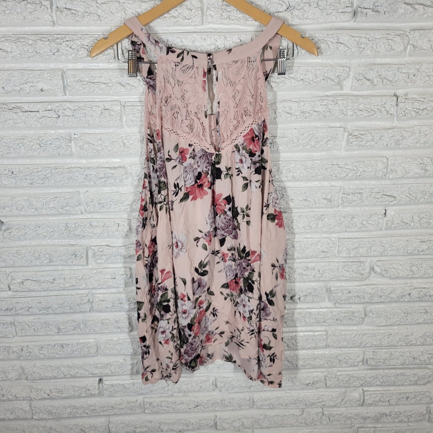 Torrid Womens Top 5 5X Plus Swing Sleeveless Pink Floral Lightweight Rayon Lace