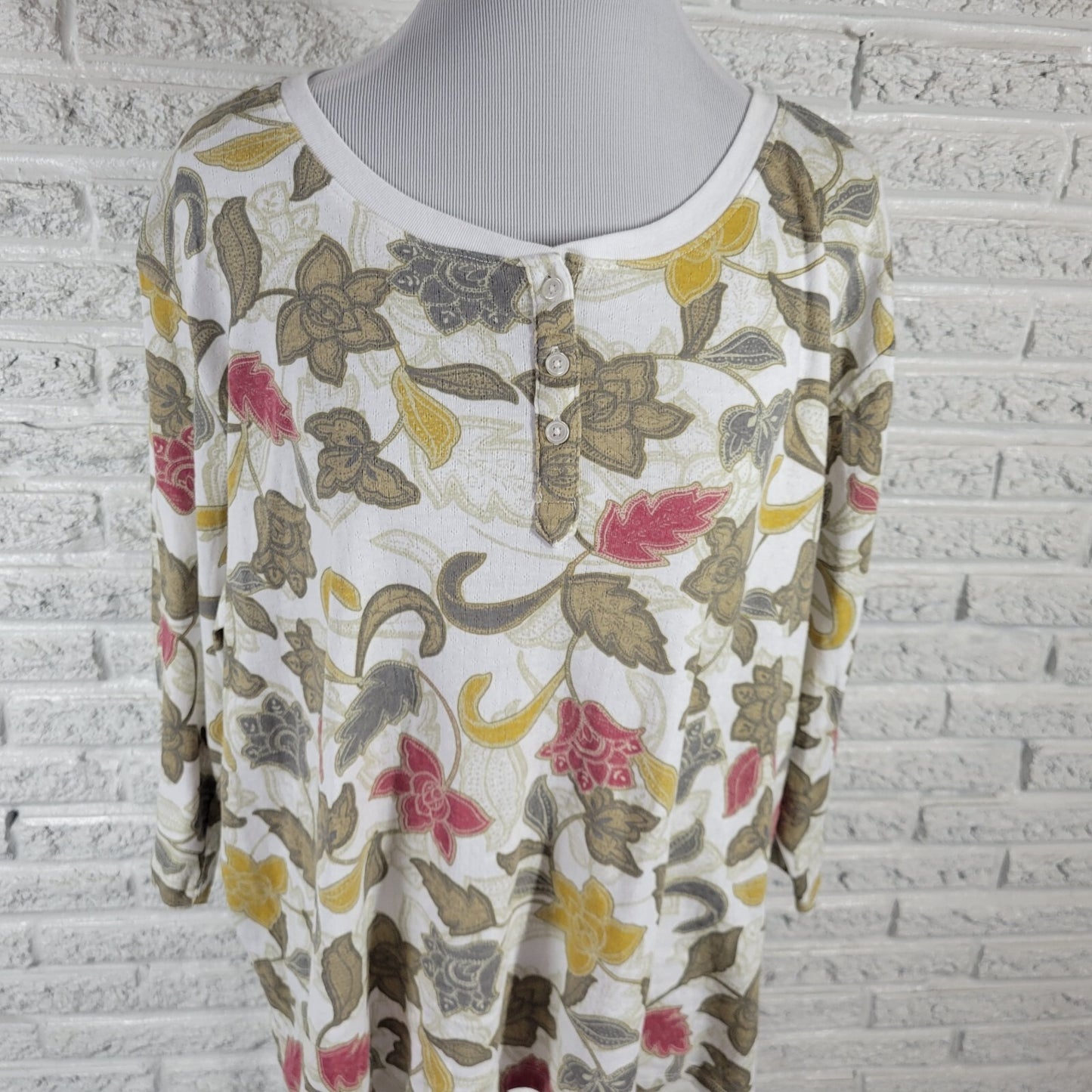 Laura Scott Womens Top 2X Knit 3/4 Sleeve Green Red Floral Cotton Blend Casual