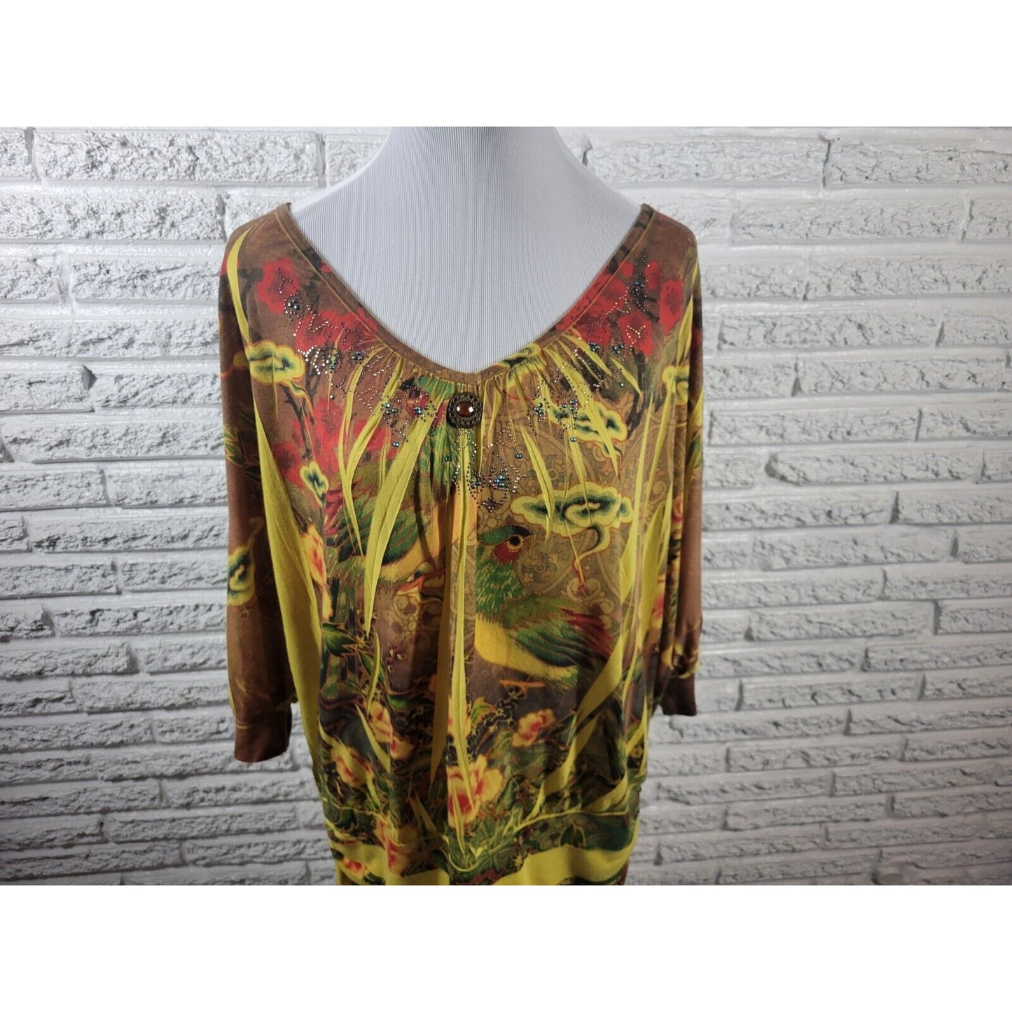 Dress Barn Women Top 1X Dolman 3/4 Sleeve Yellow Floral Casual Laser Cut Studded