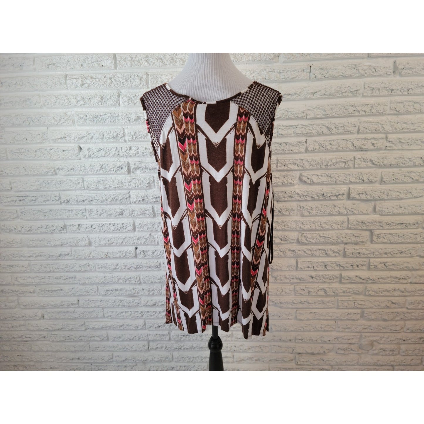 Apt 9 Women's 2X Plus Black Geometric Tank Top Round Neck Sleeveless Crochet