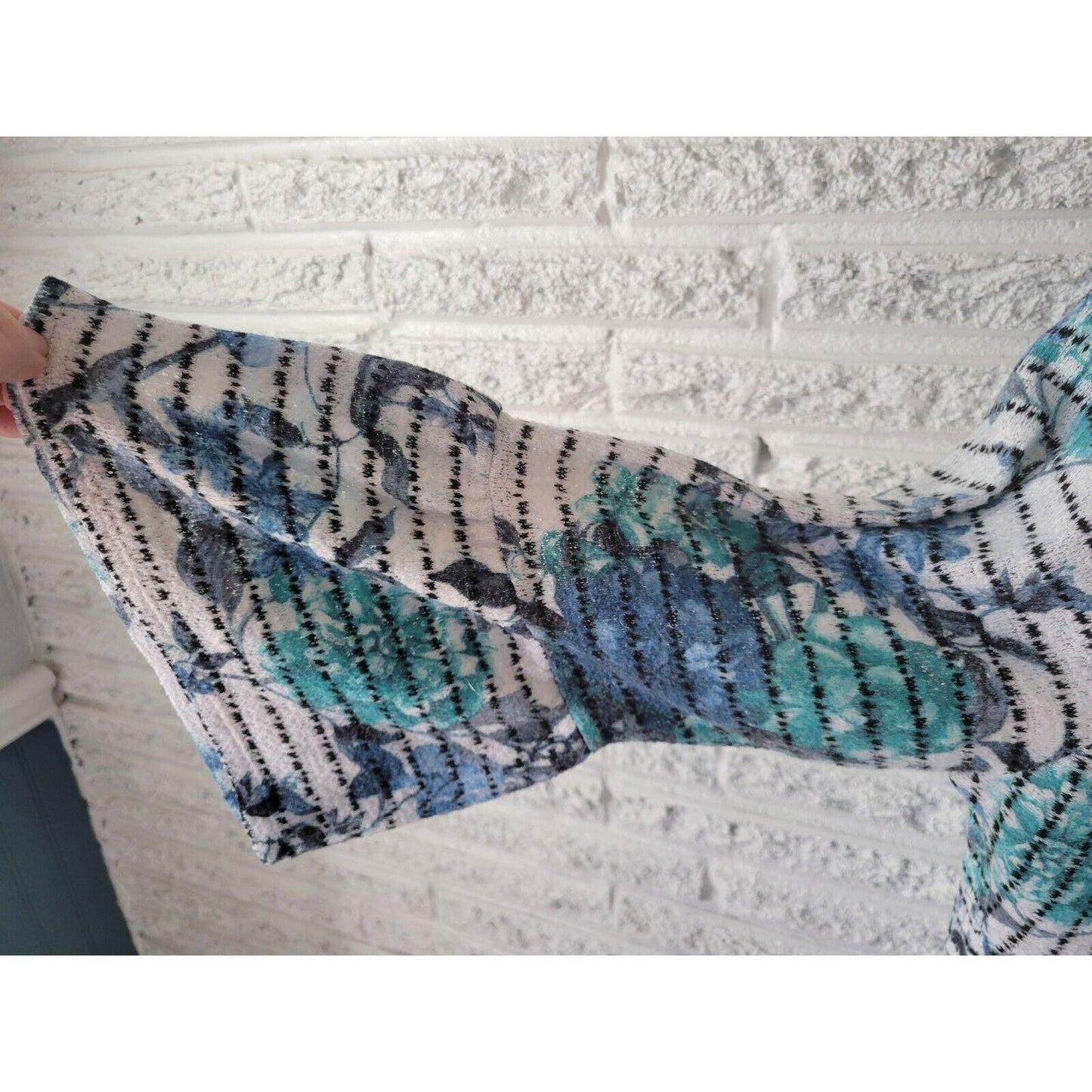 Avenue Womens Top 22 24 3/4 Bell Sleeve Knit Blue Floral Stripe Career Casual