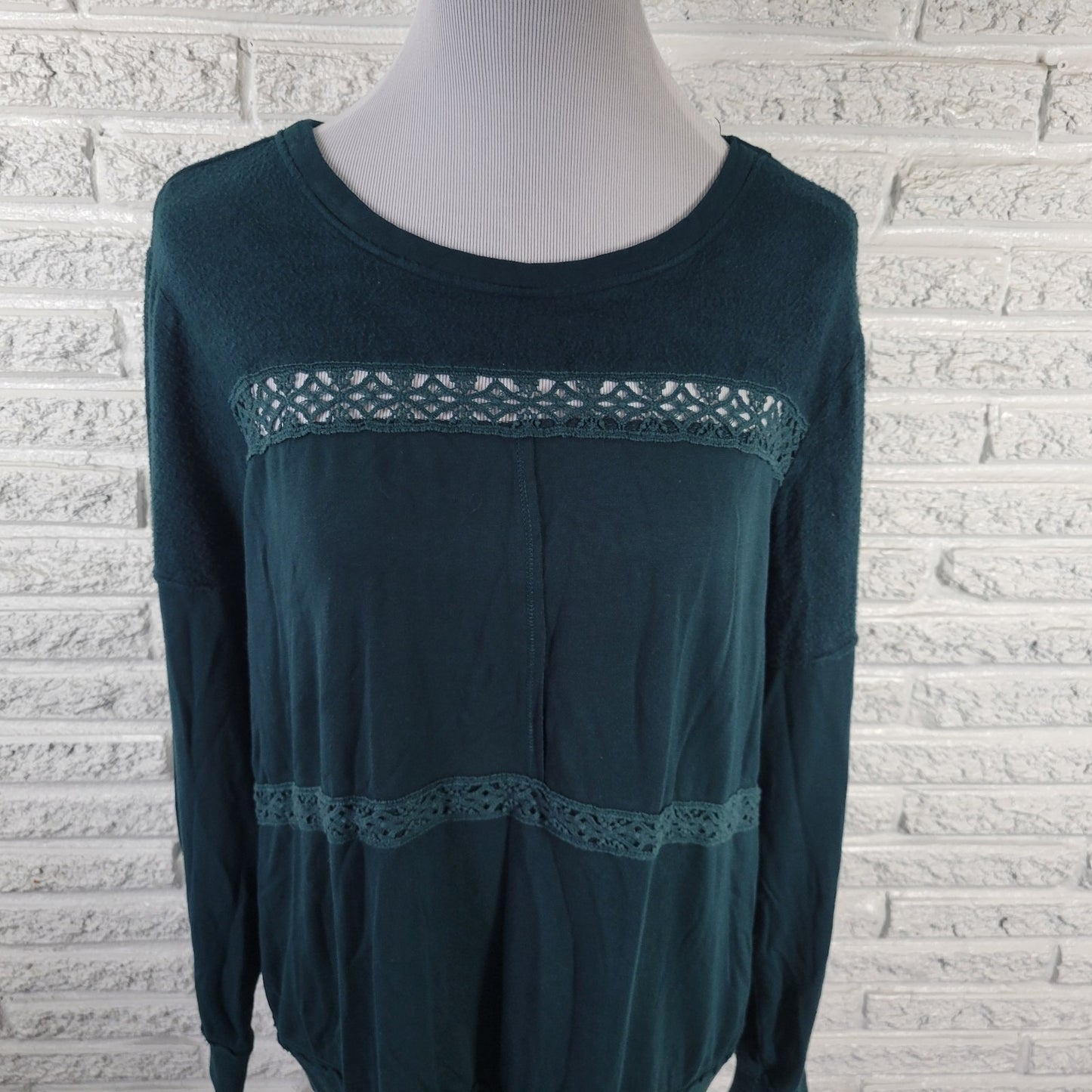 Knox Rose Womens XL Green Long Sleeve Blouse Crochet Trim Super Soft Stretch Top